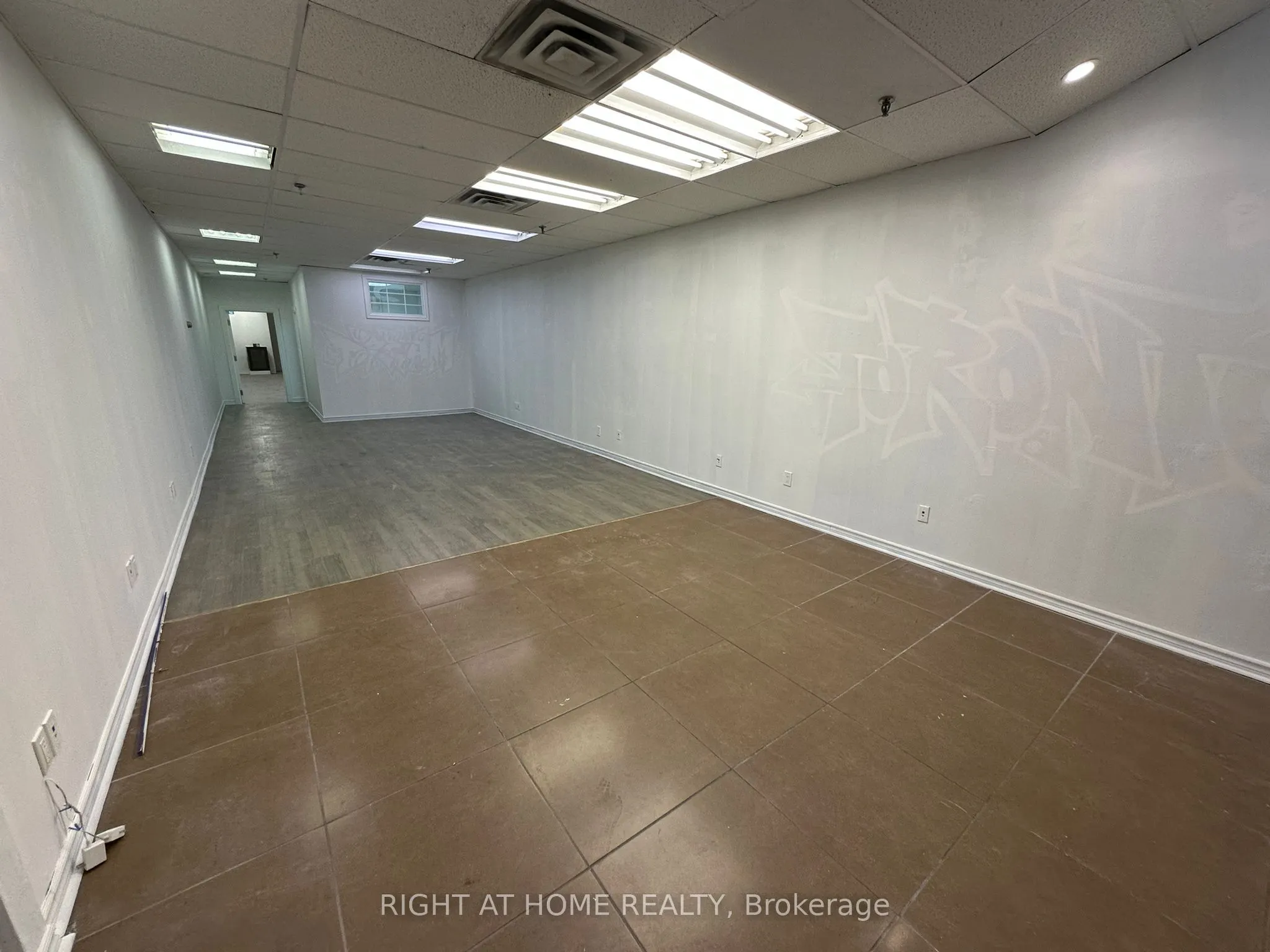 1278 St.Clair Avenue W, #5
