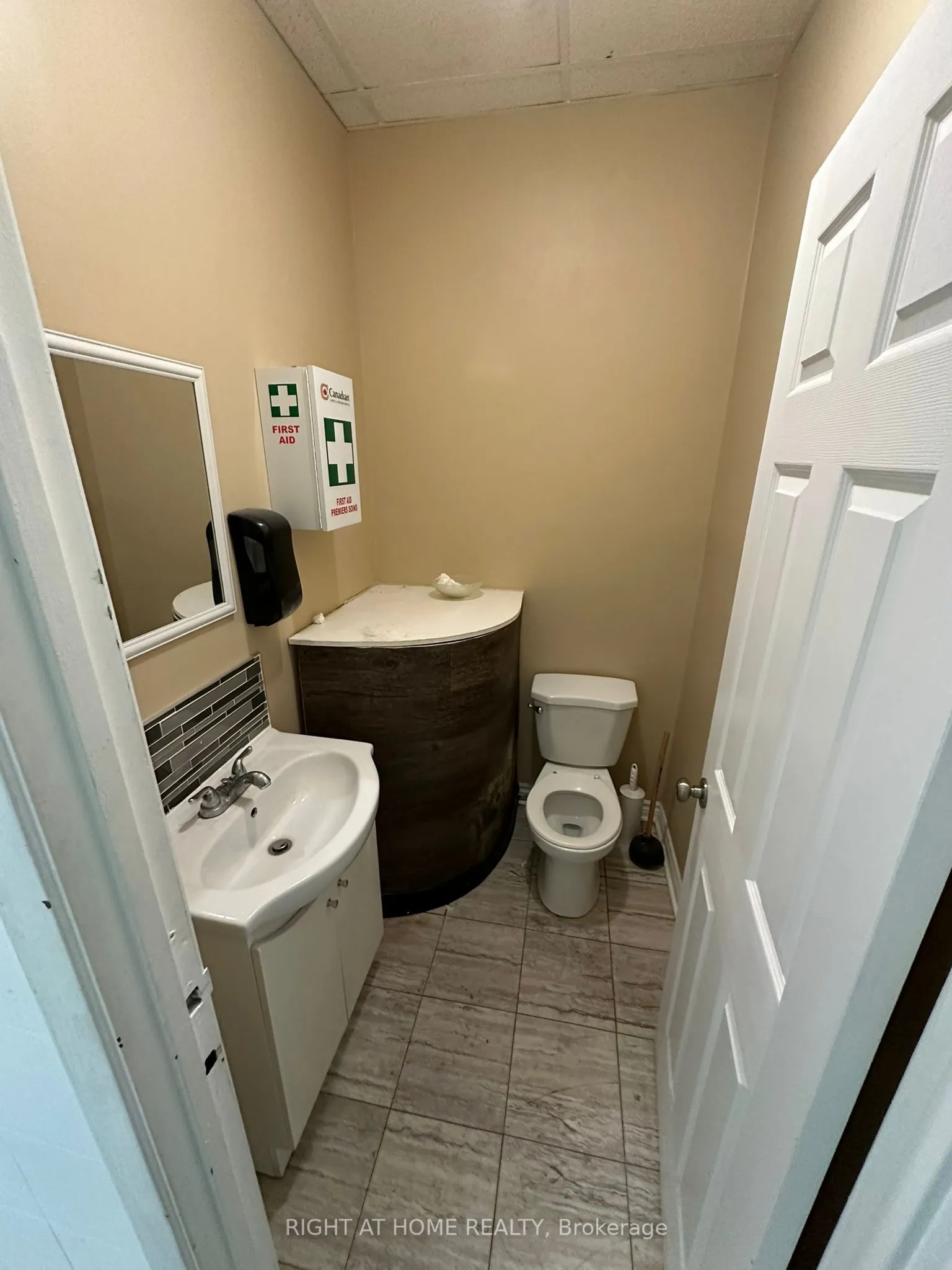 1278 St.Clair Avenue W, #5