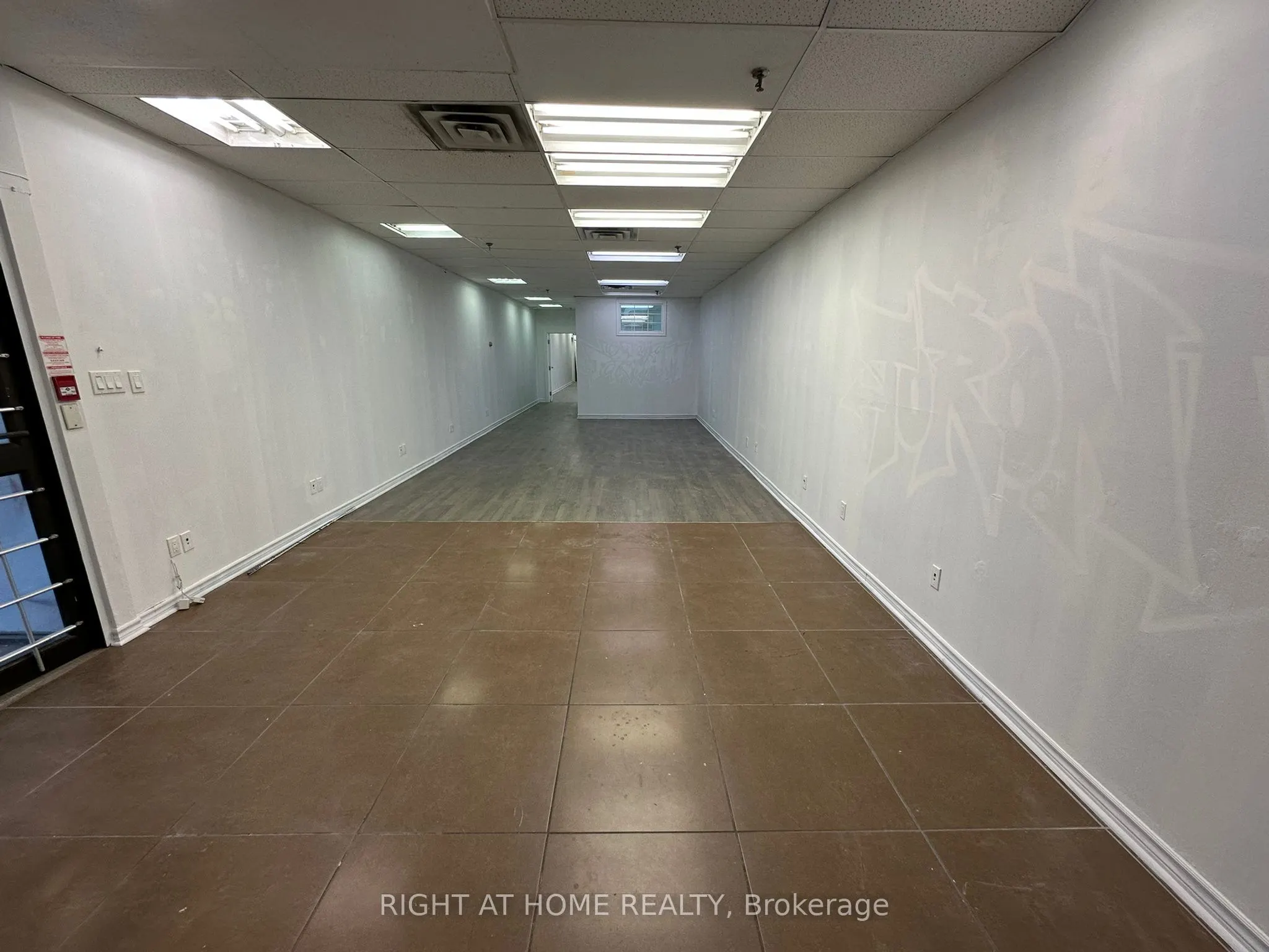 1278 St.Clair Avenue W, #5