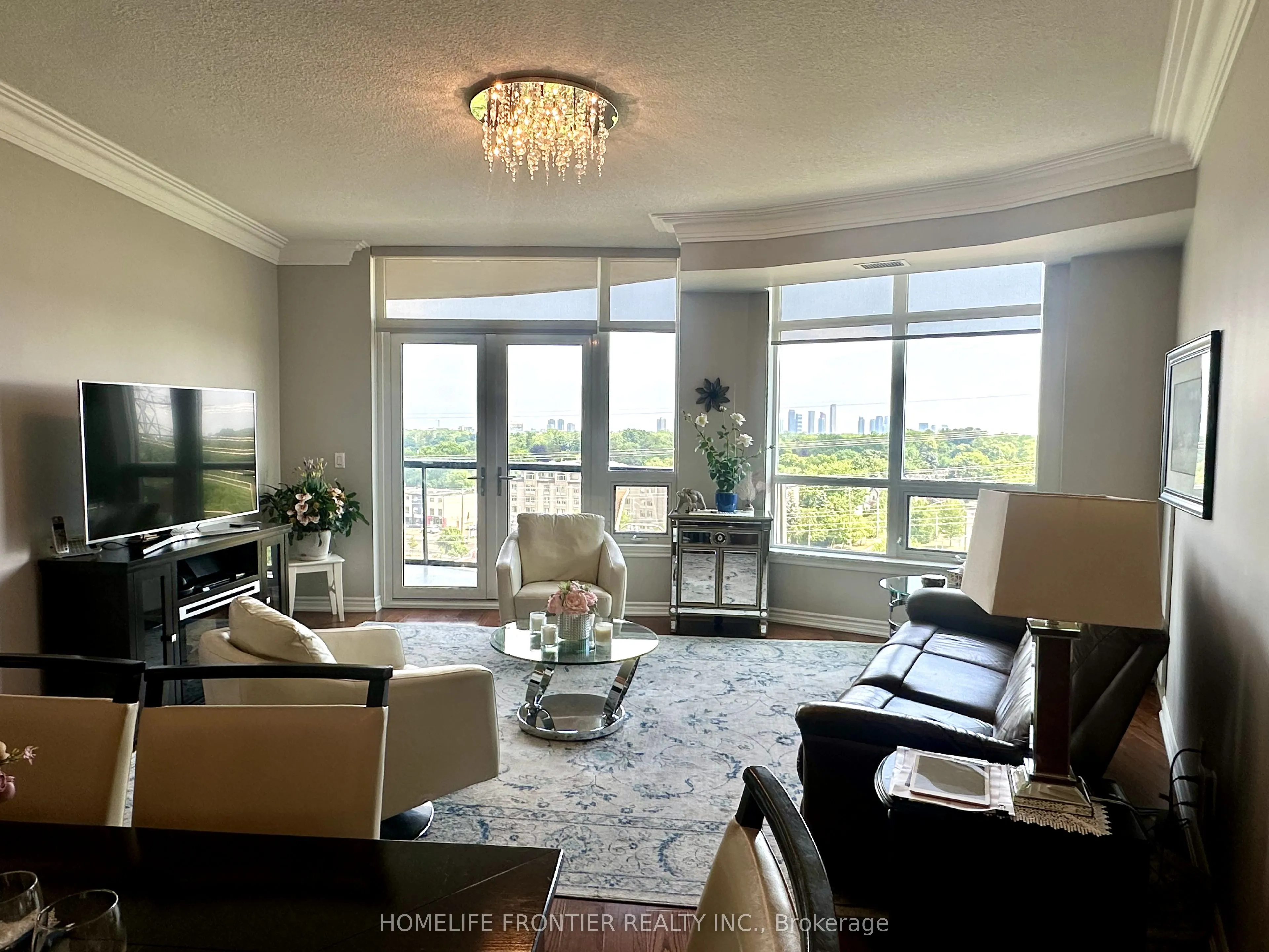 1135 royal york Road, #903