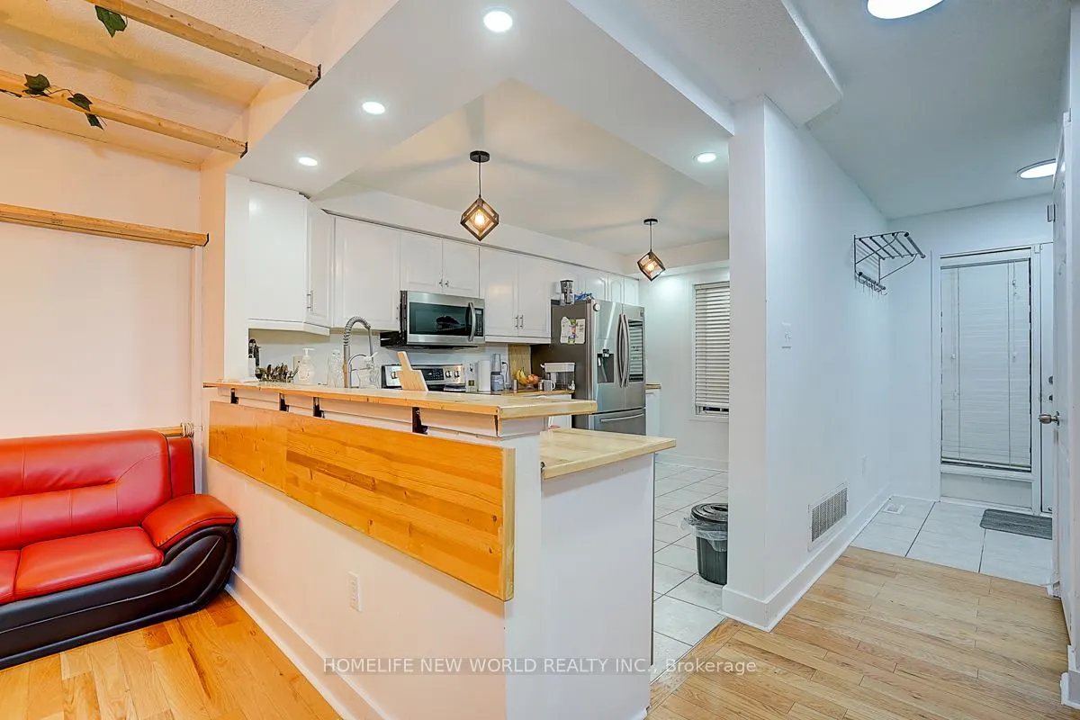 199 Hillcrest Avenue, #10