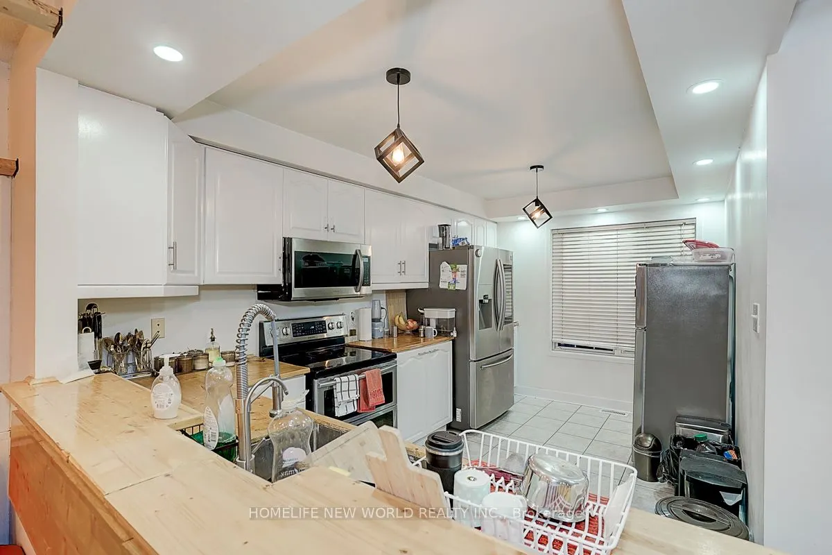 199 Hillcrest Avenue, #10