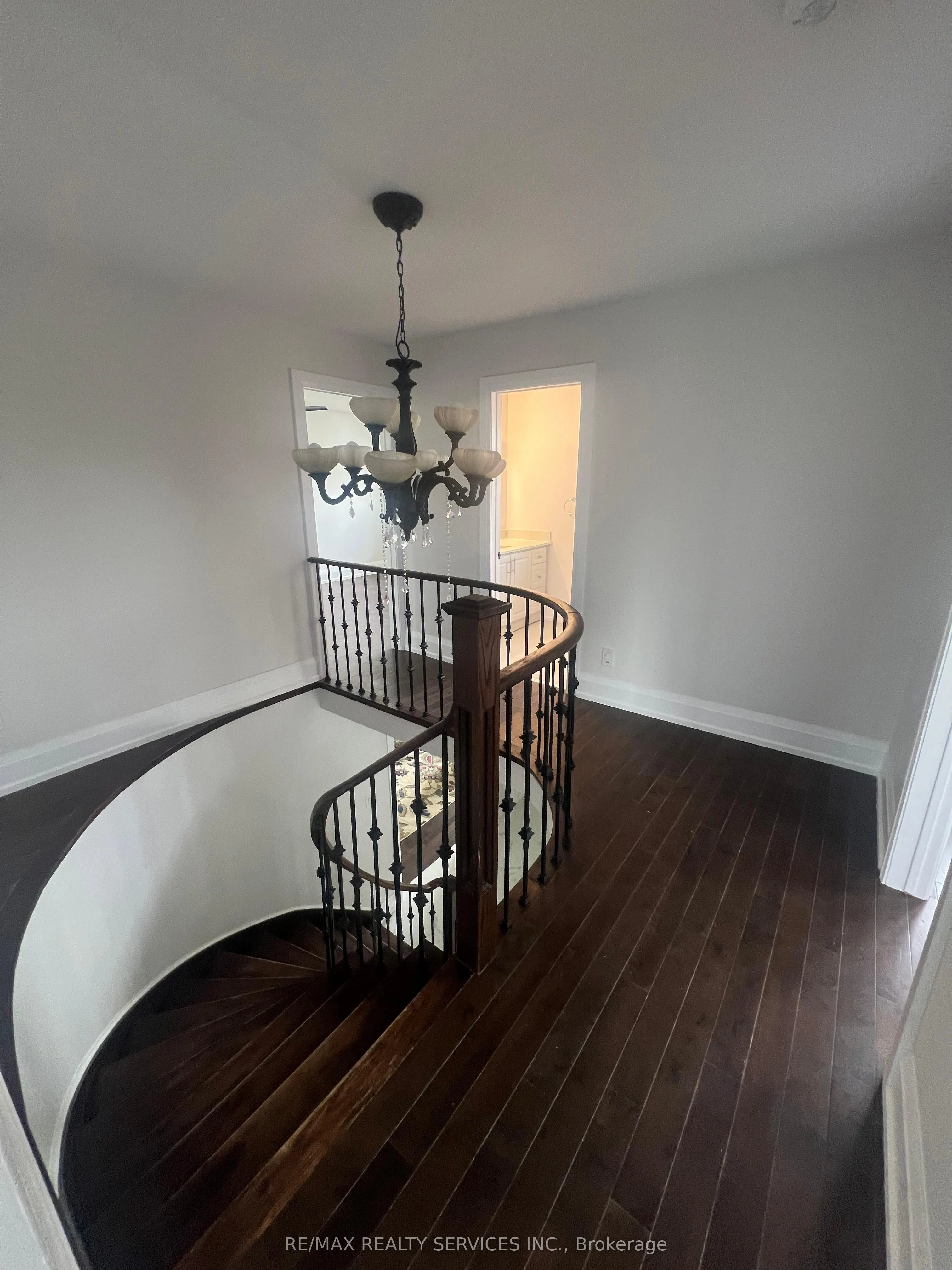 42 Dundalk Crescent
