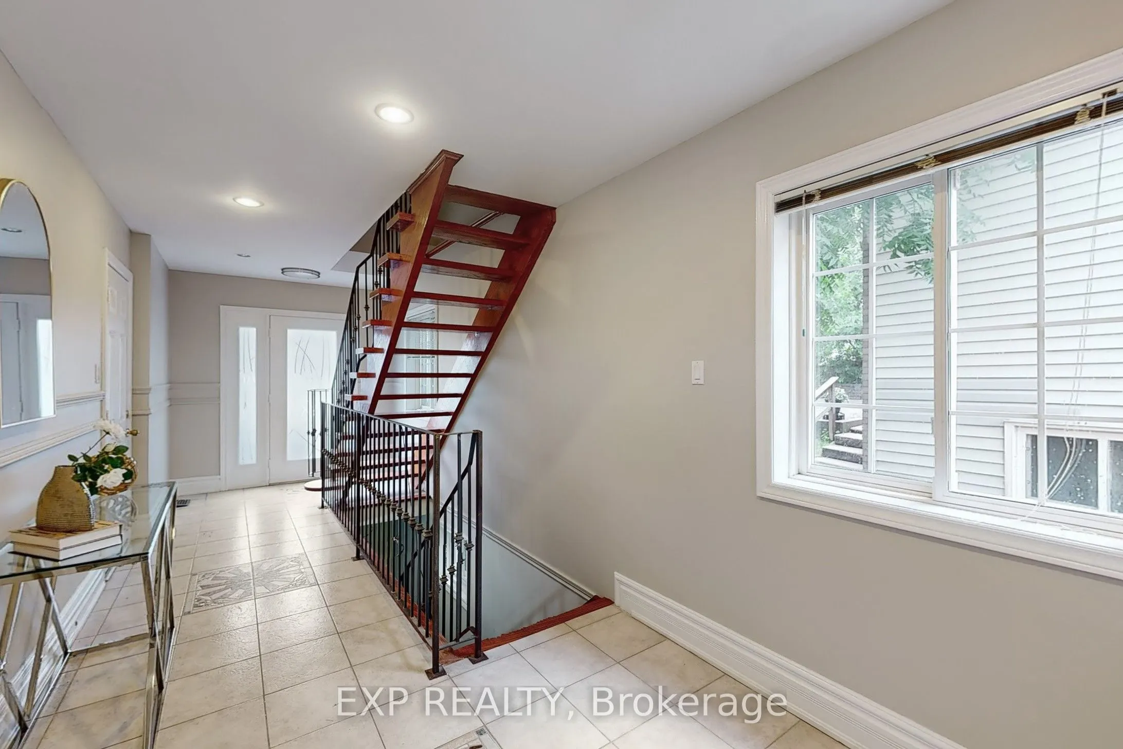6 English Street