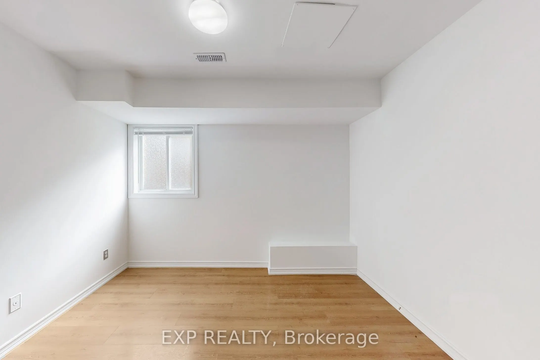 6 English Street