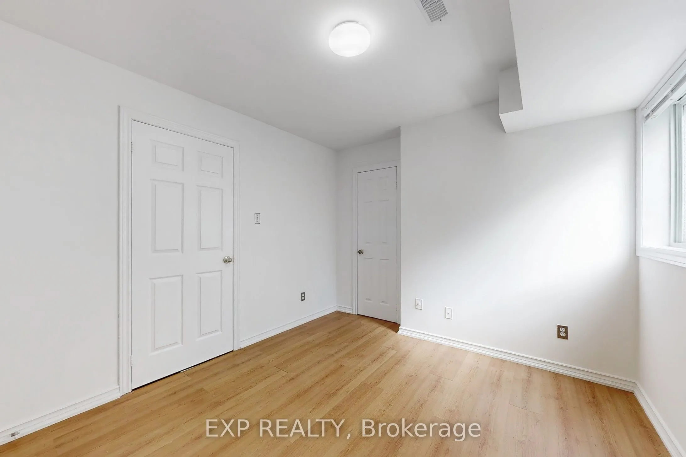 6 English Street