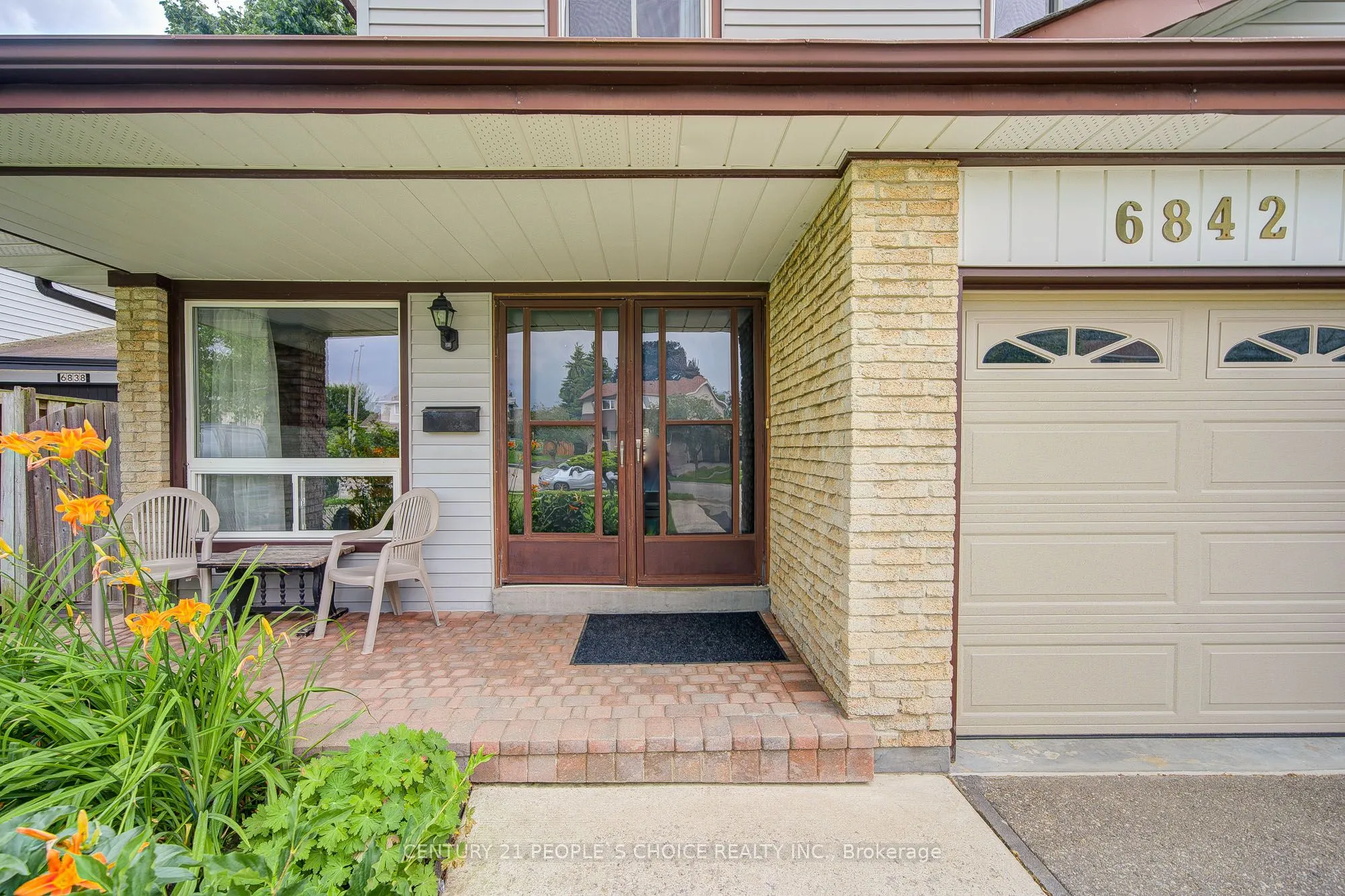 6842 Avila Road