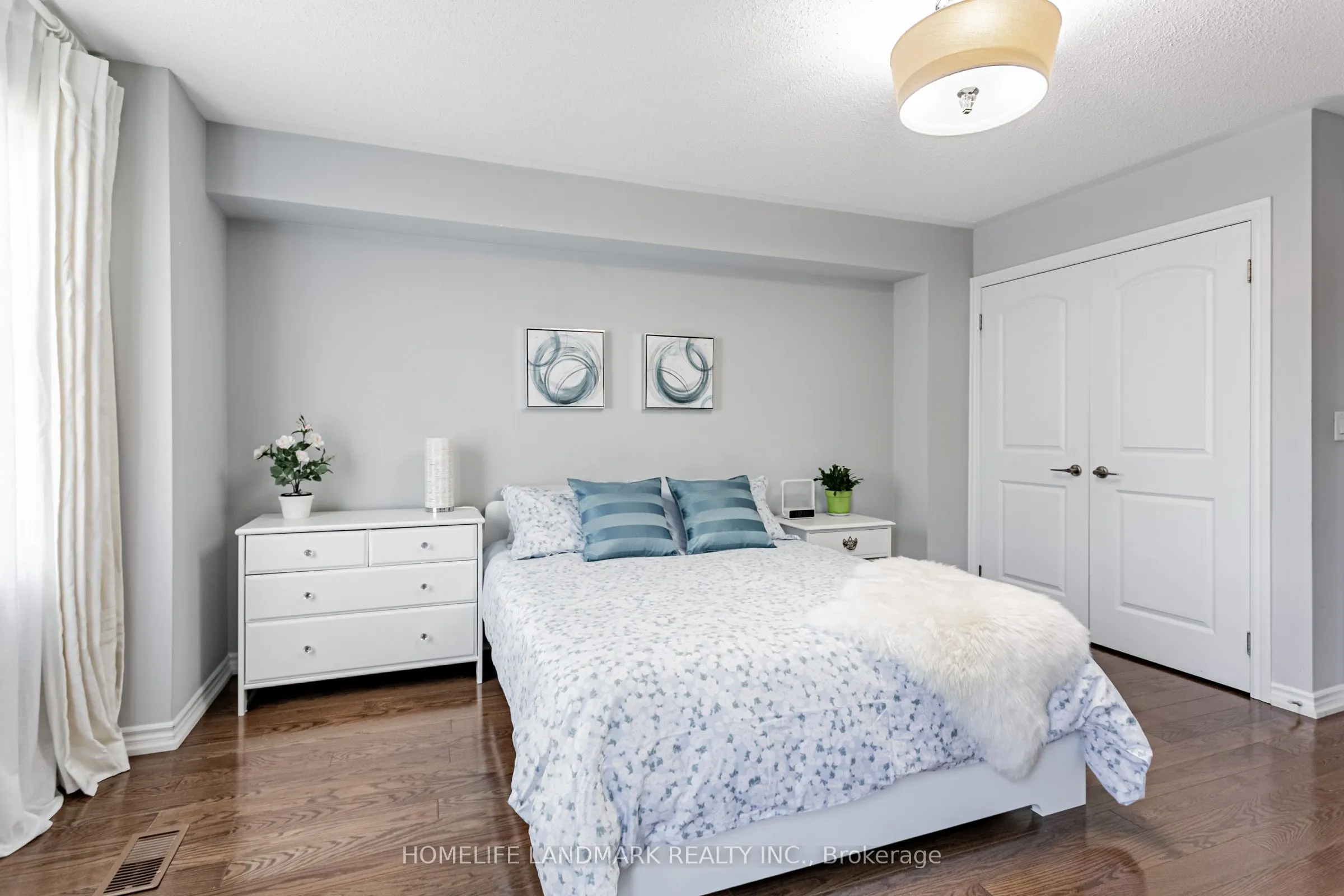 523B Royal York Road