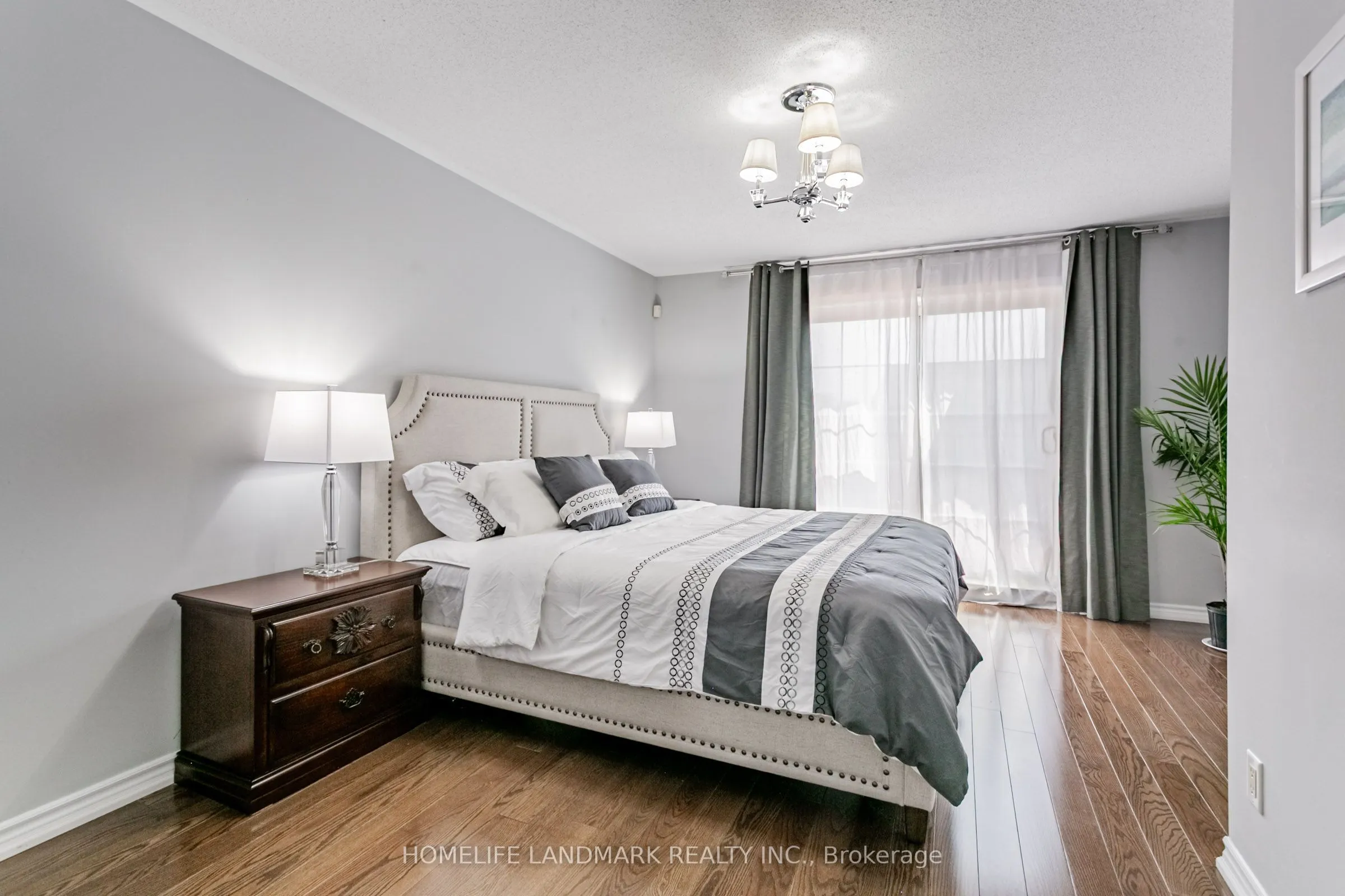 523B Royal York Road