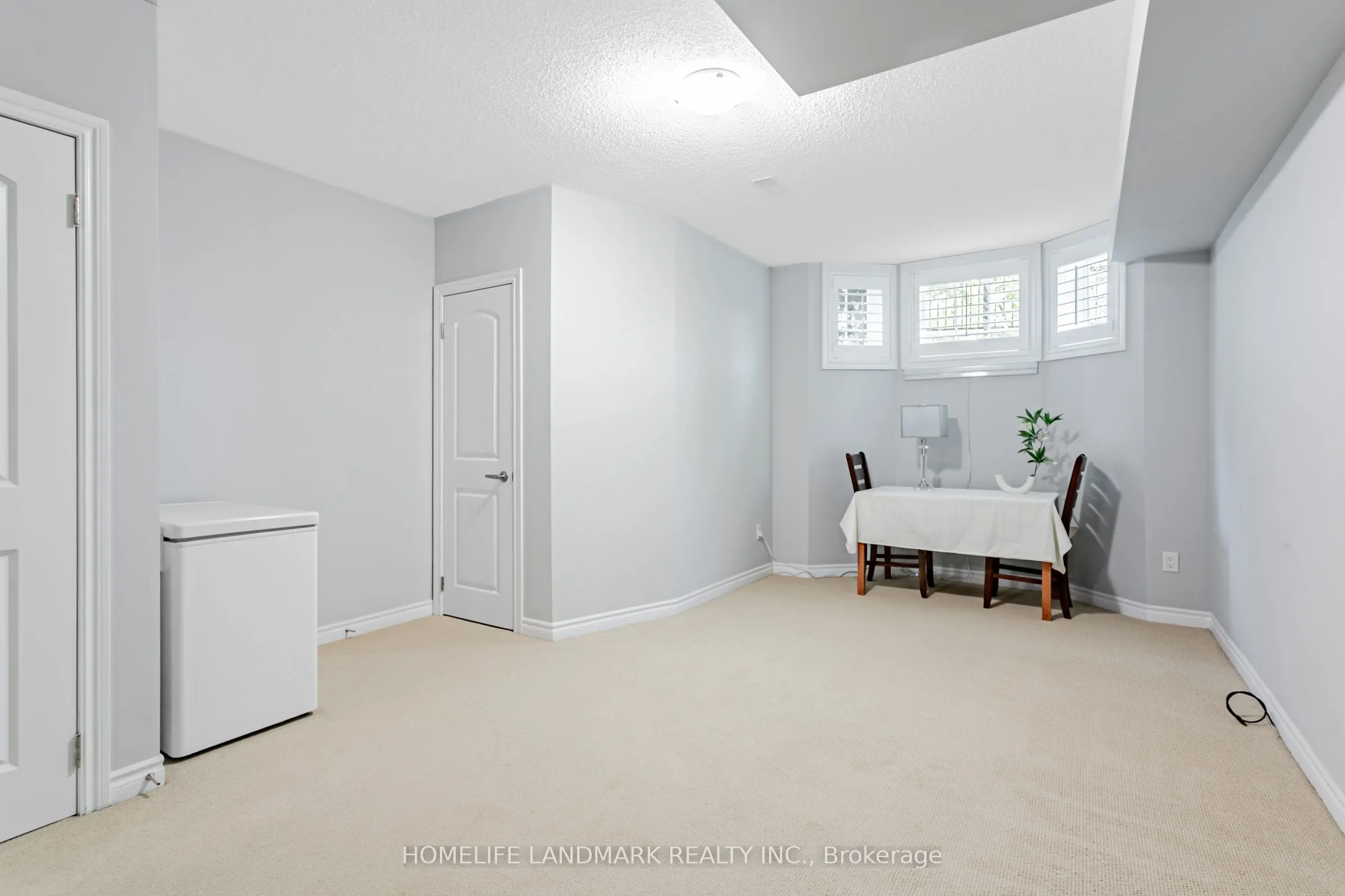 523B Royal York Road