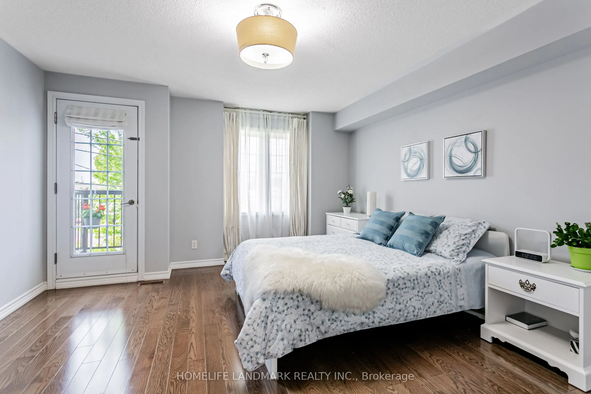 523B Royal York Road