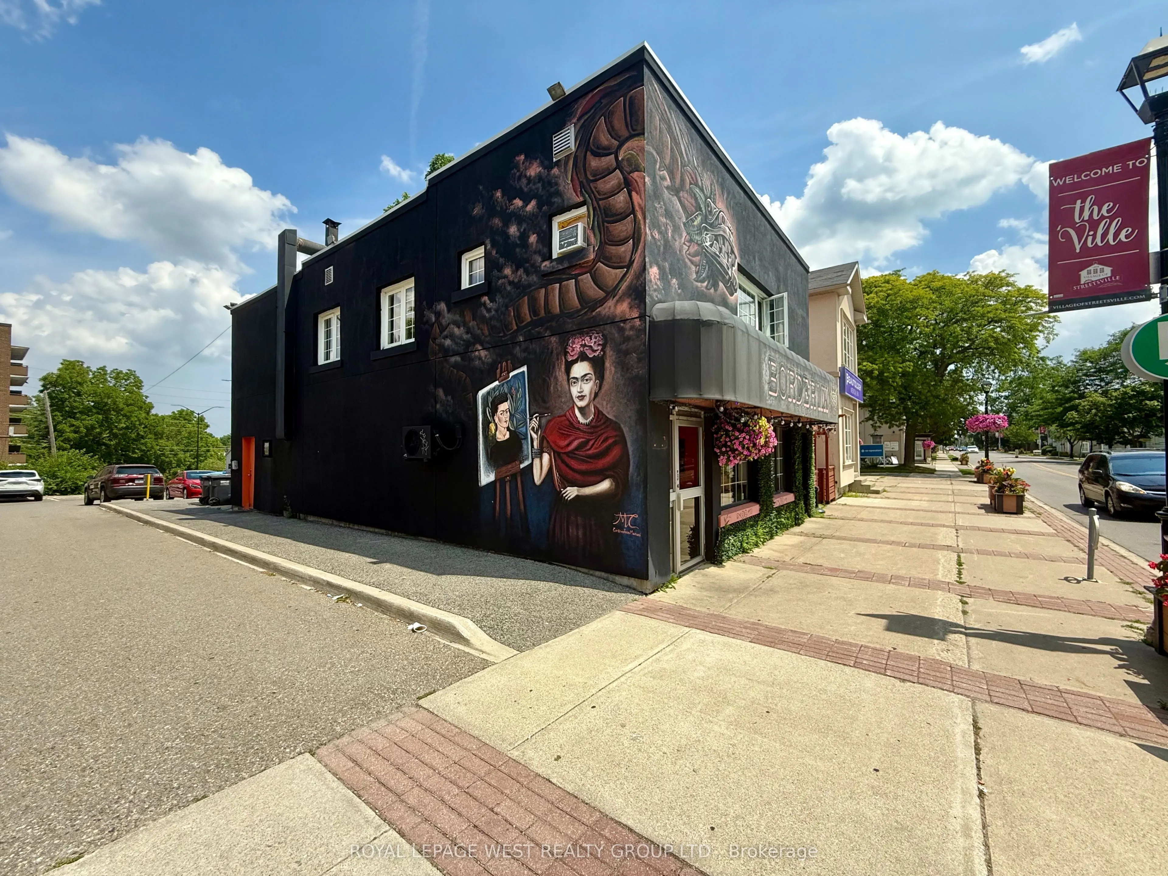 275 Queen Street S