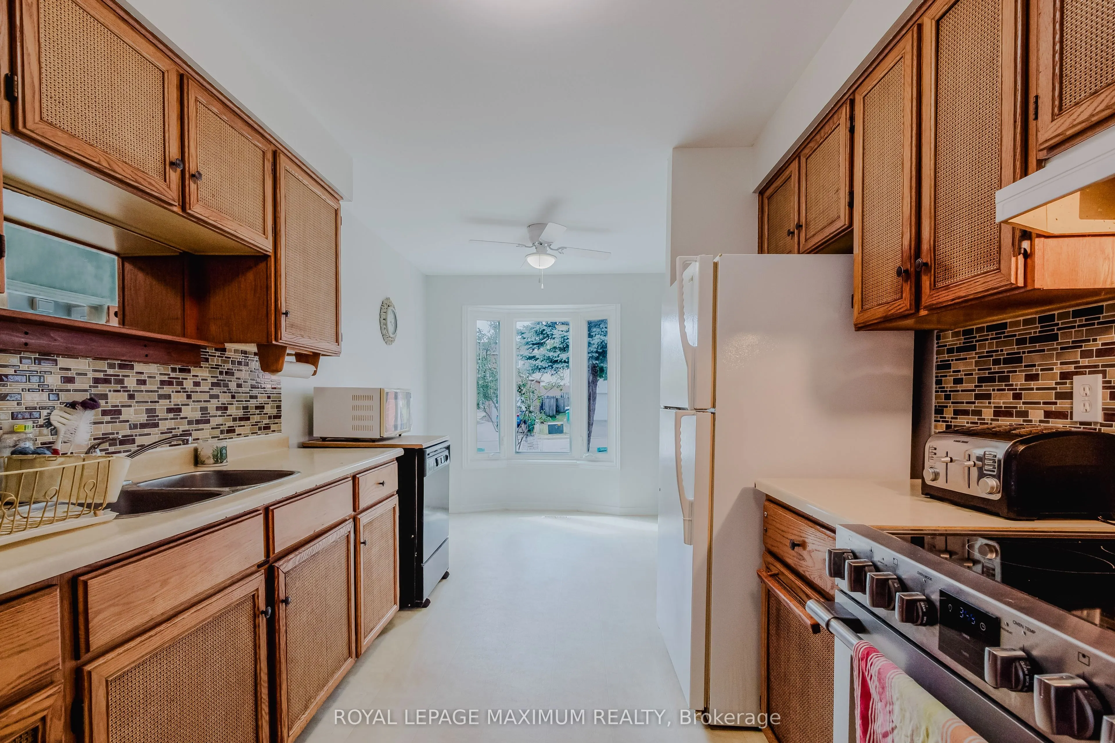 6 Cassander Crescent