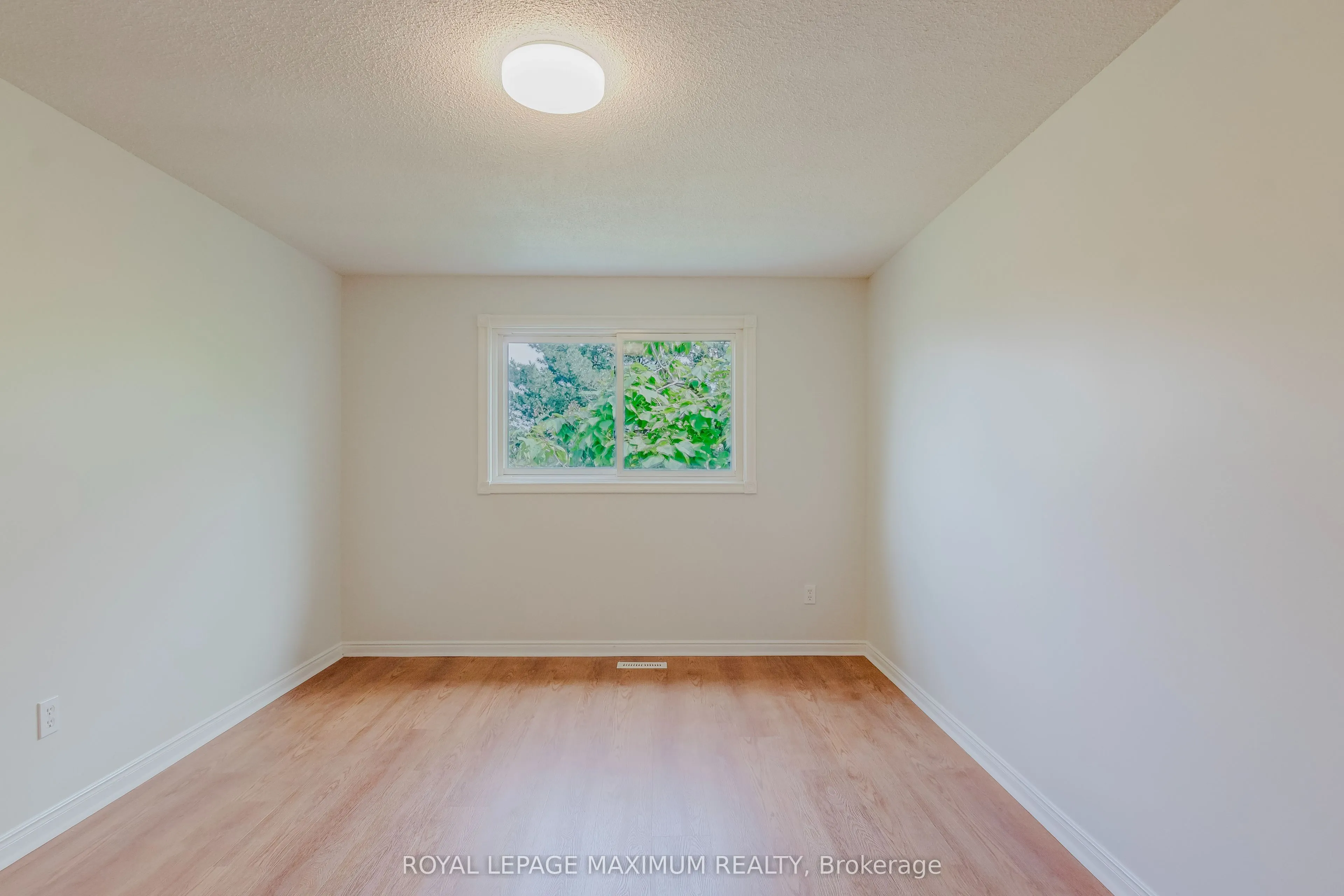 6 Cassander Crescent