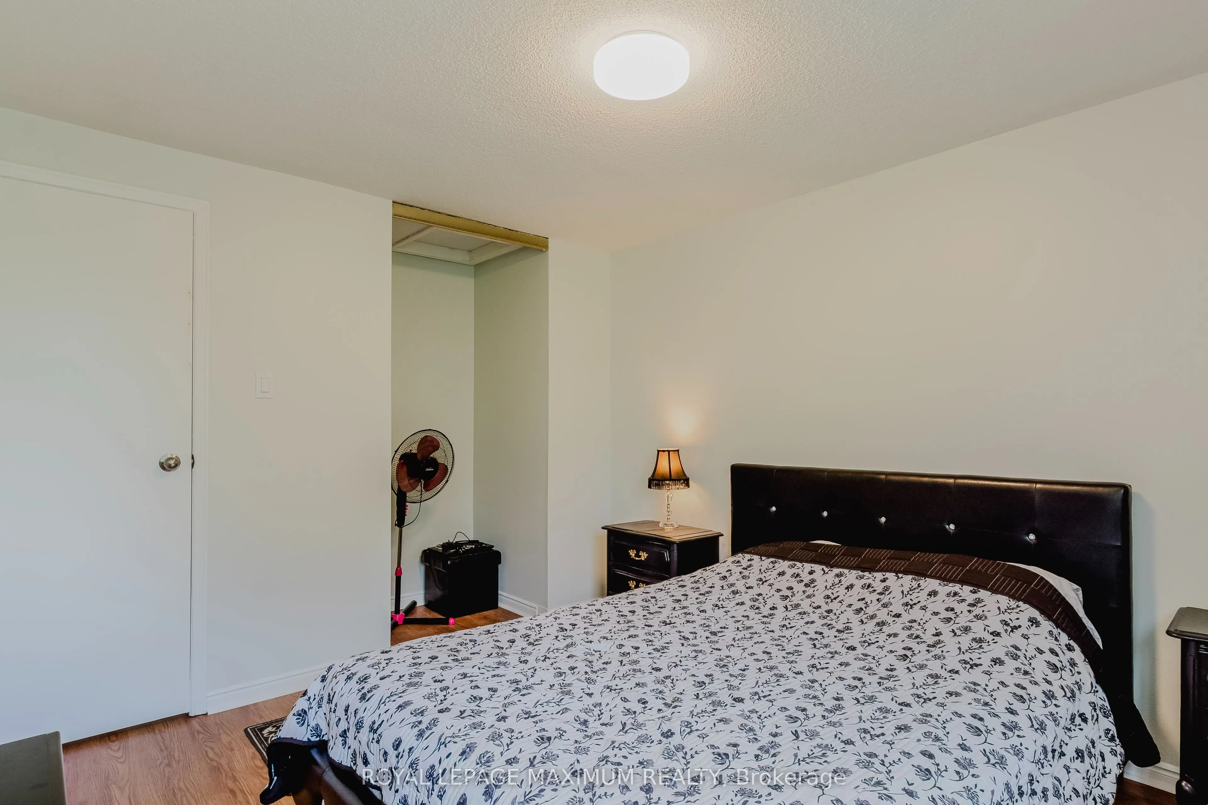 6 Cassander Crescent