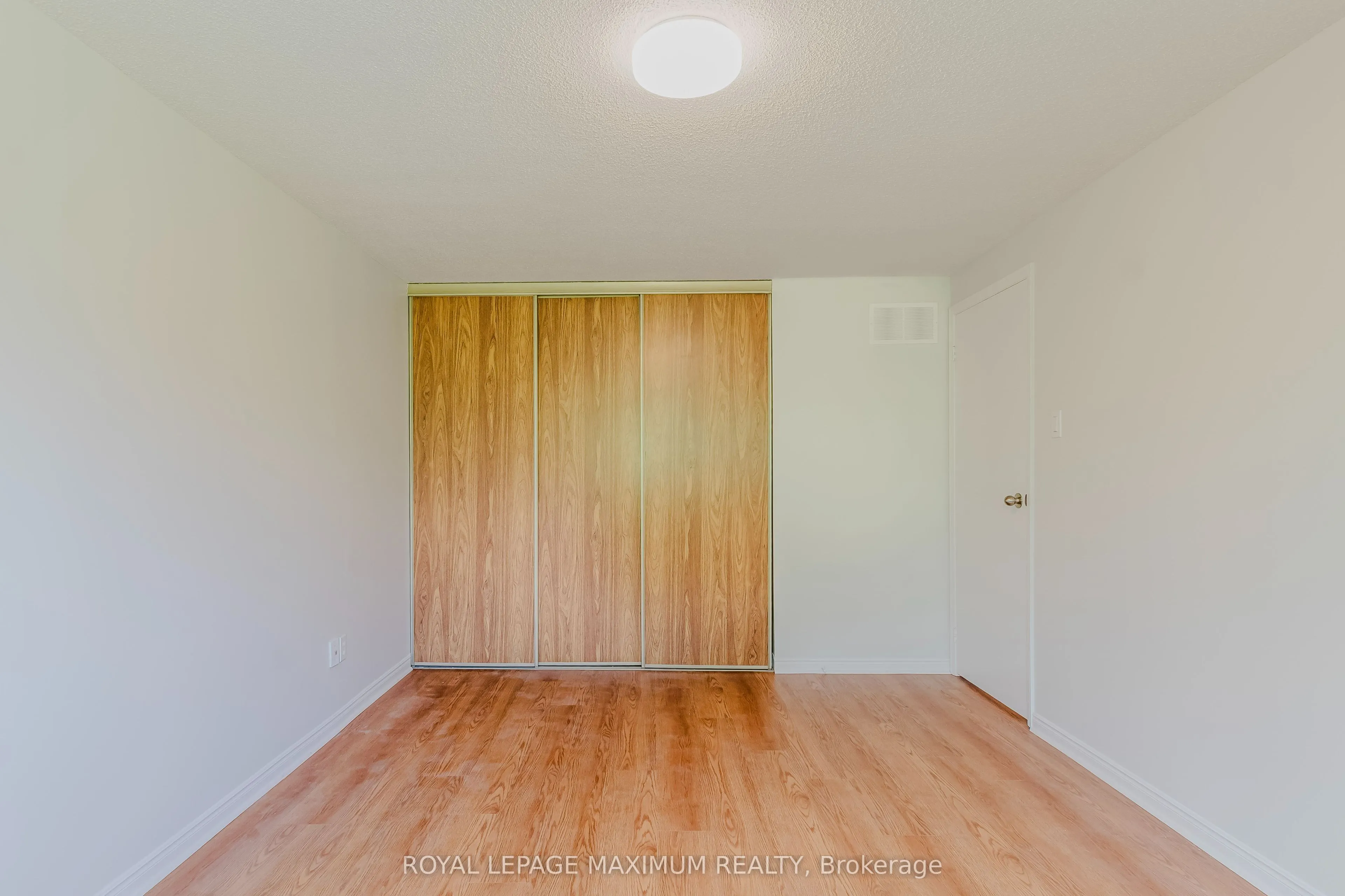 6 Cassander Crescent