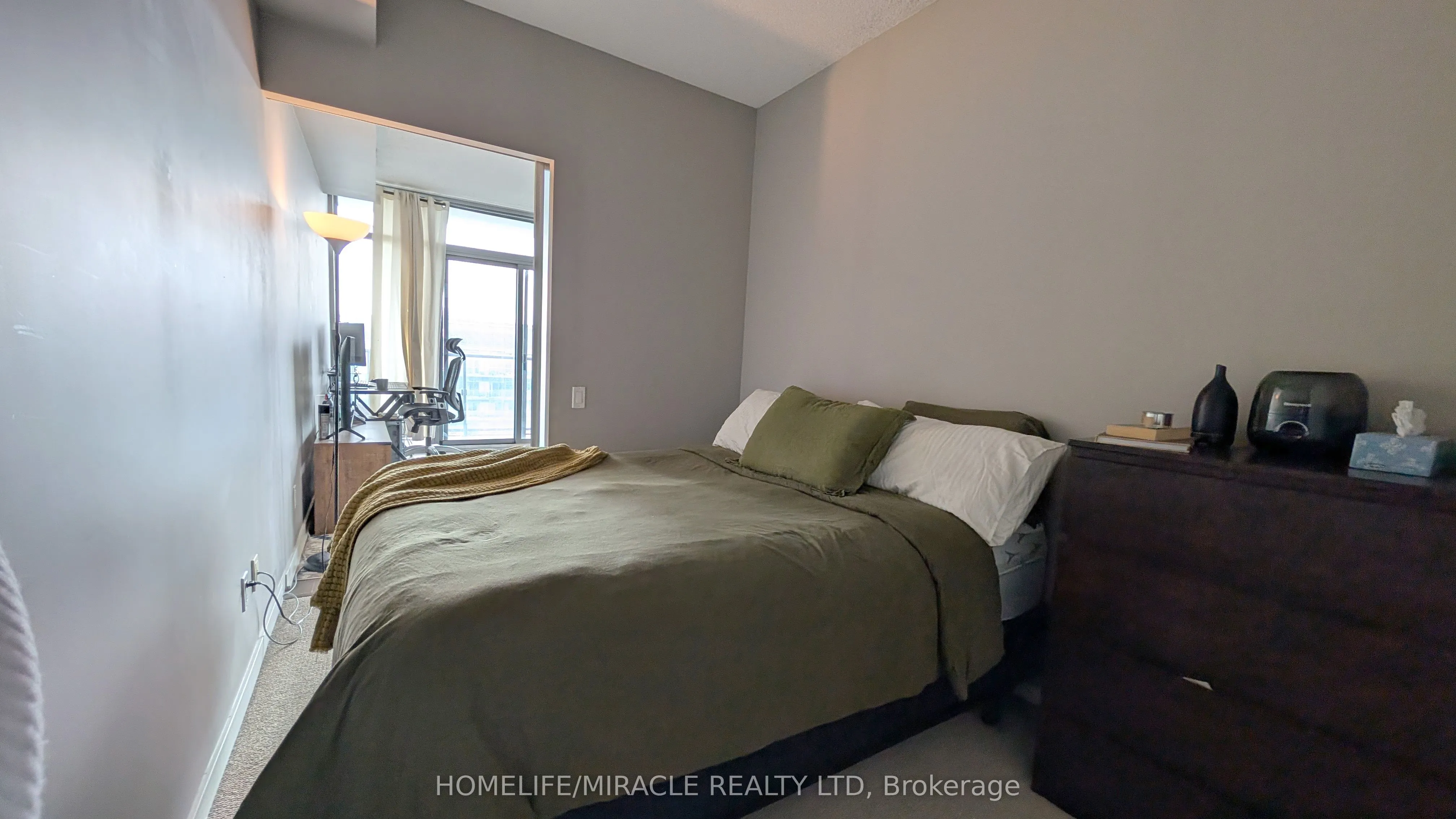 105 The Queensway, #3012