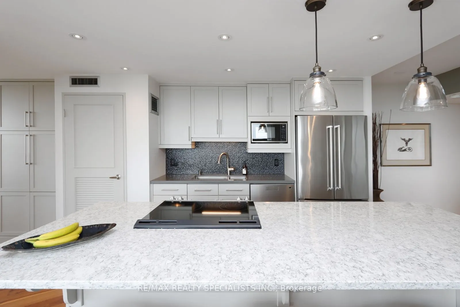 1300 Bloor Street, #1911
