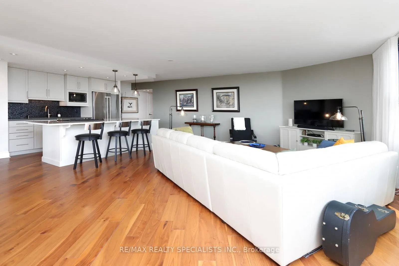 1300 Bloor Street, #1911