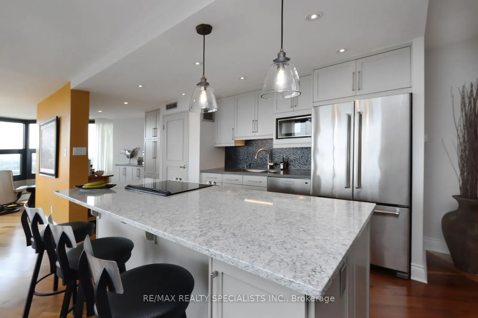1300 Bloor Street, #1911