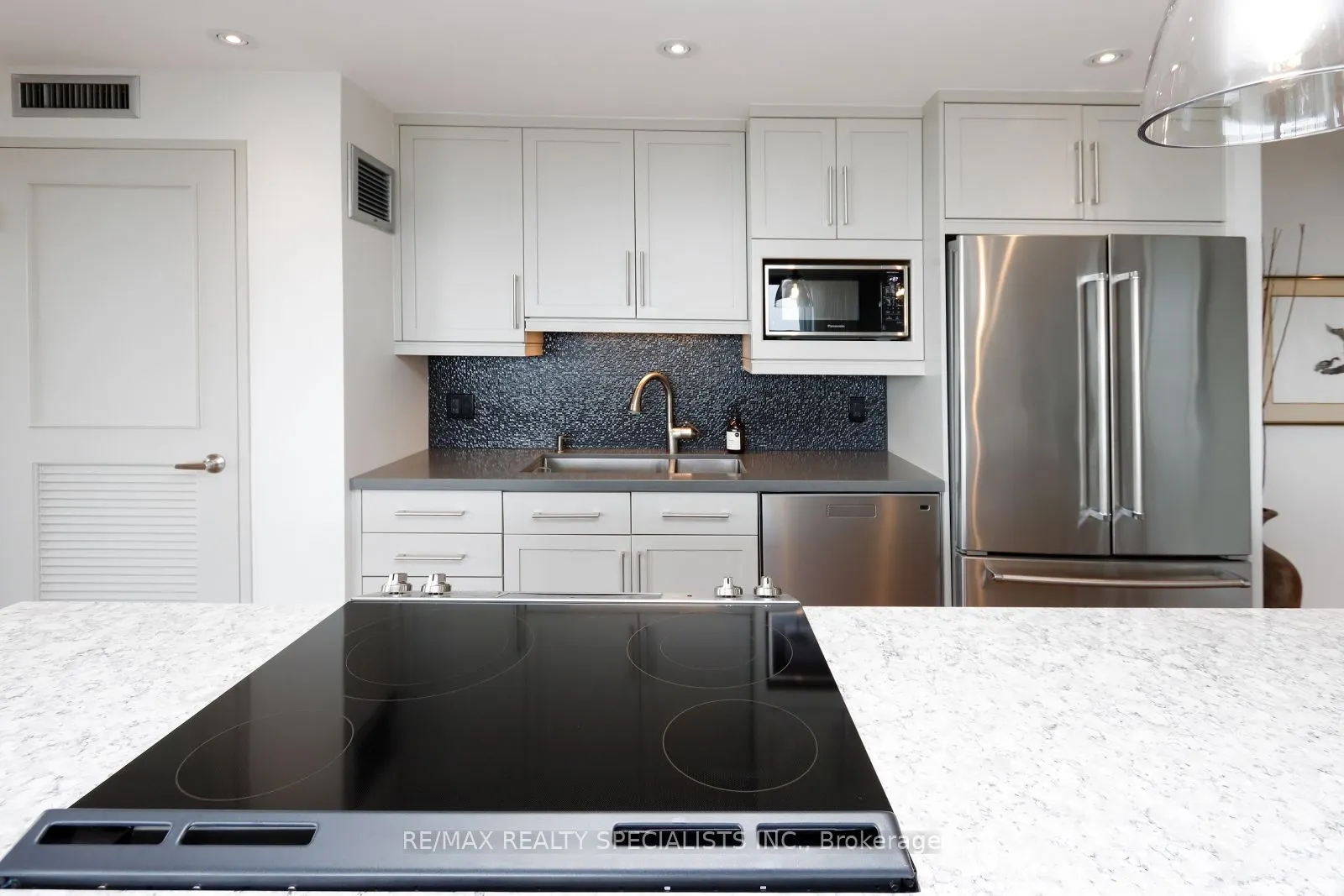 1300 Bloor Street, #1911