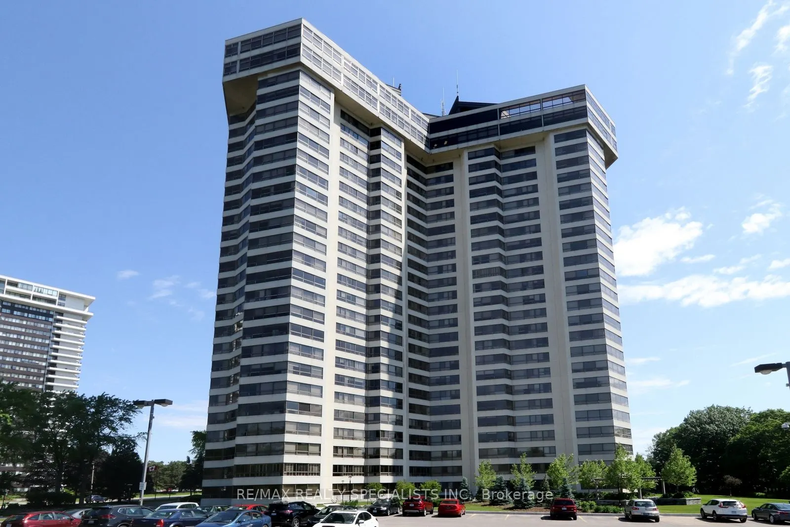 1300 Bloor Street, #1911
