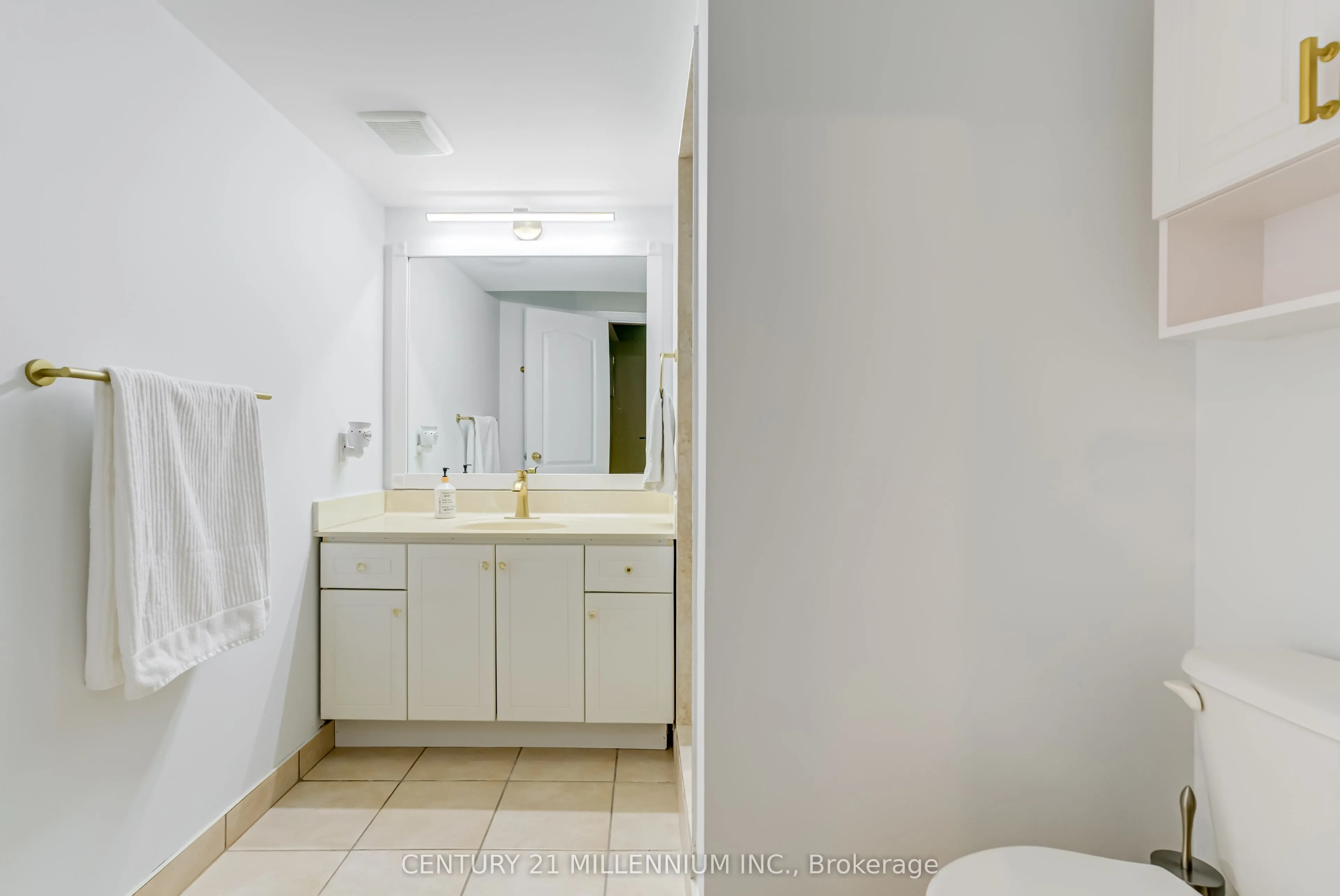 3854 Foxborough Trail
