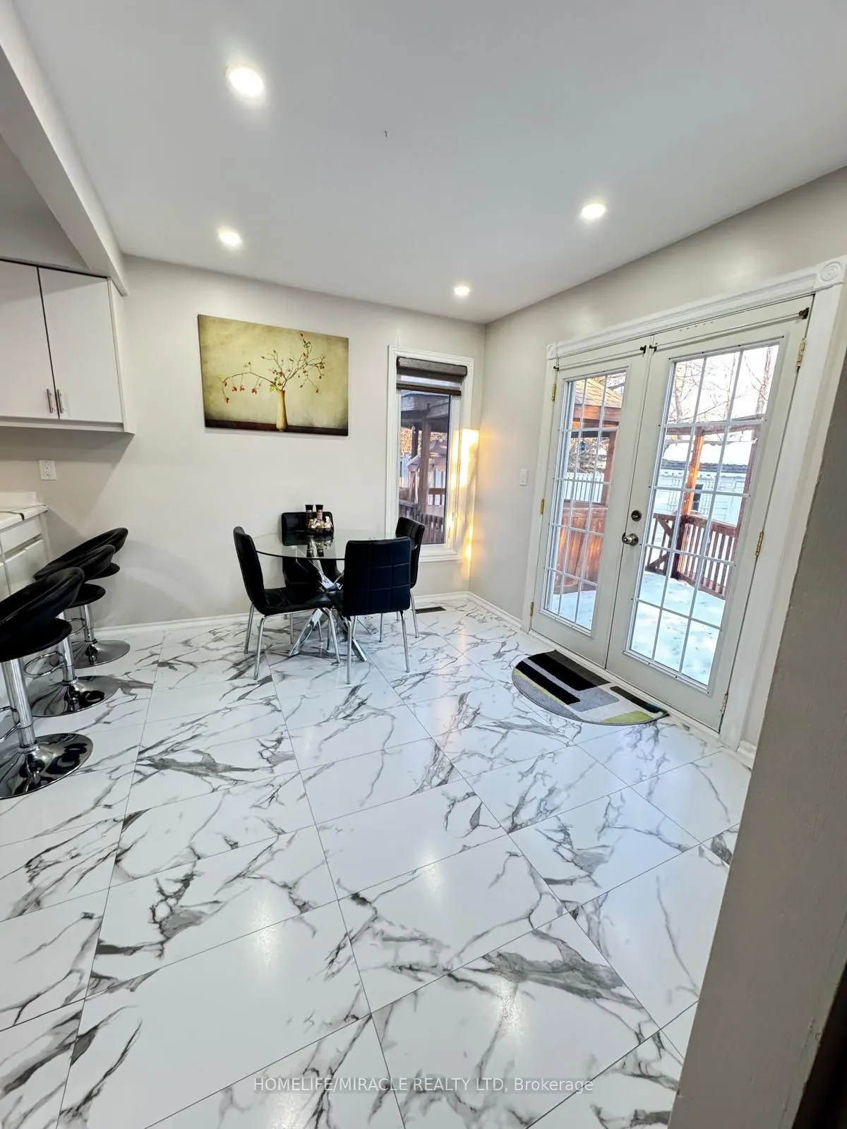 32 Plover Place
