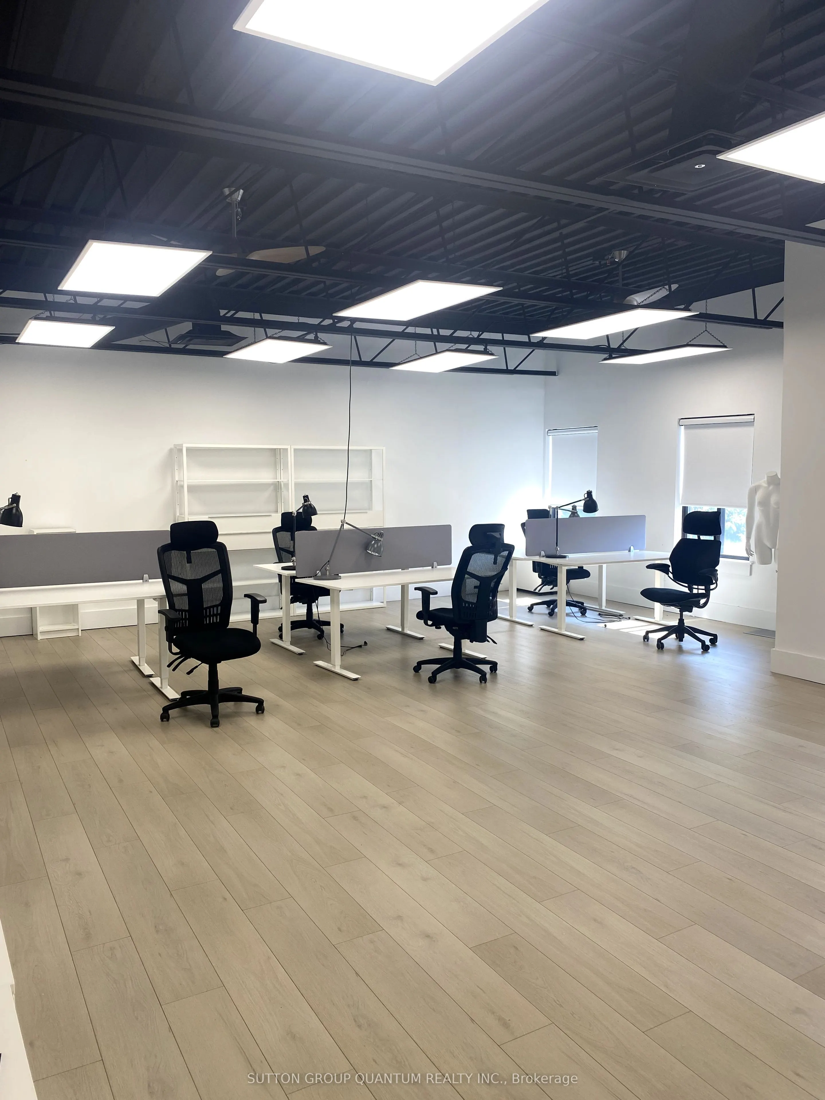 348 Lakeshore Road E, #204