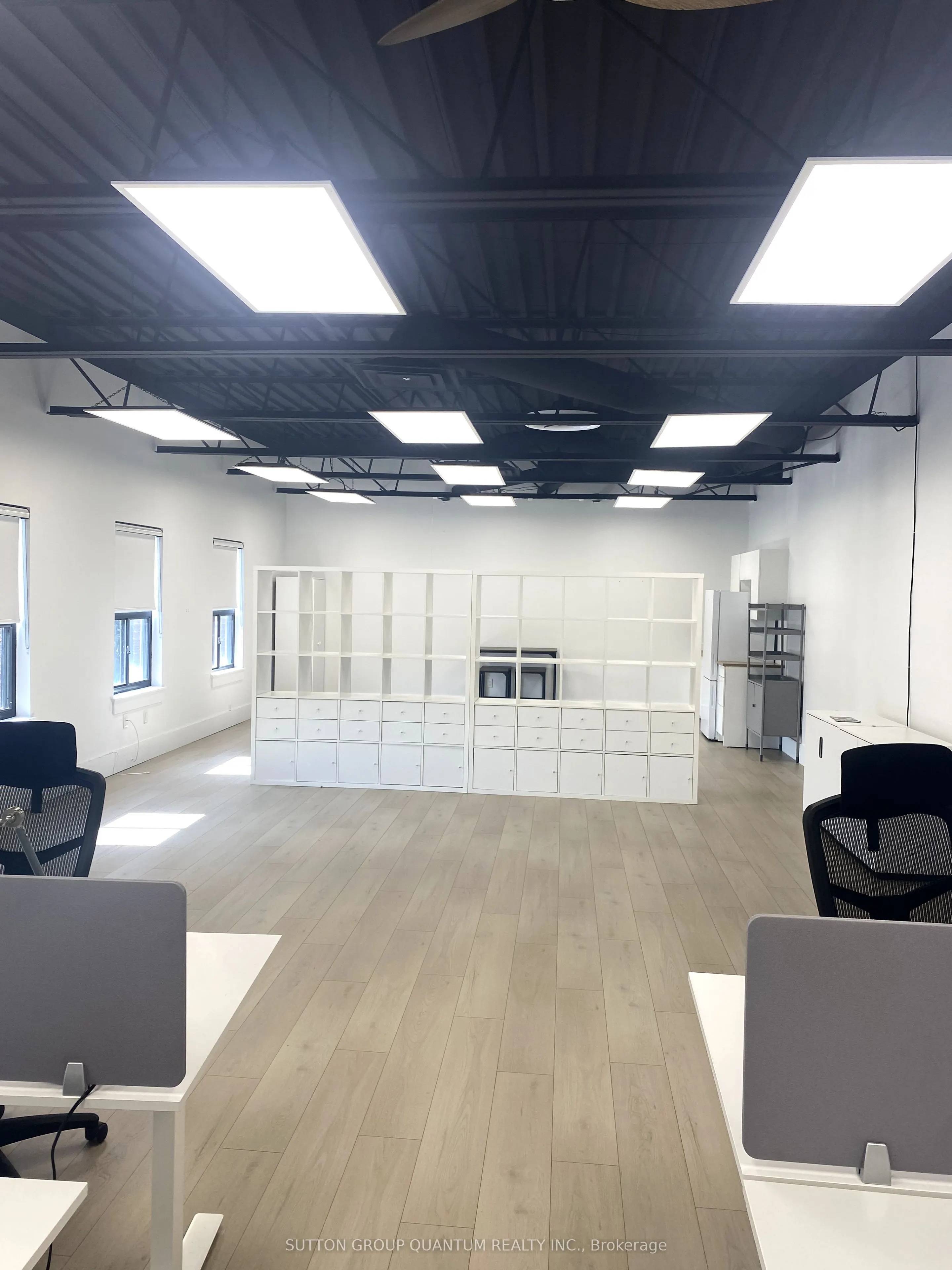 348 Lakeshore Road E, #204
