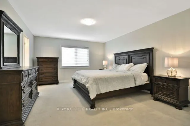 2457 Quetico Crescent