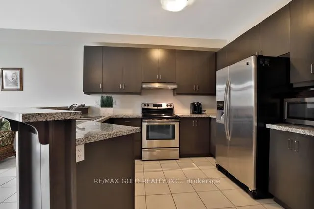 2457 Quetico Crescent