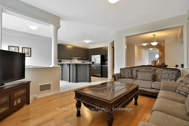 2457 Quetico Crescent