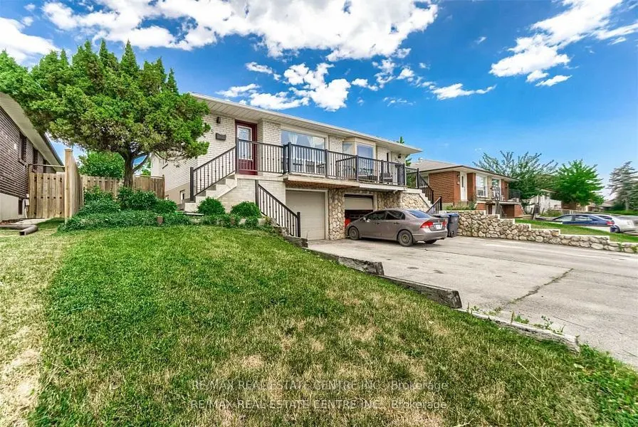 3385 Ellengale (Upper) Drive