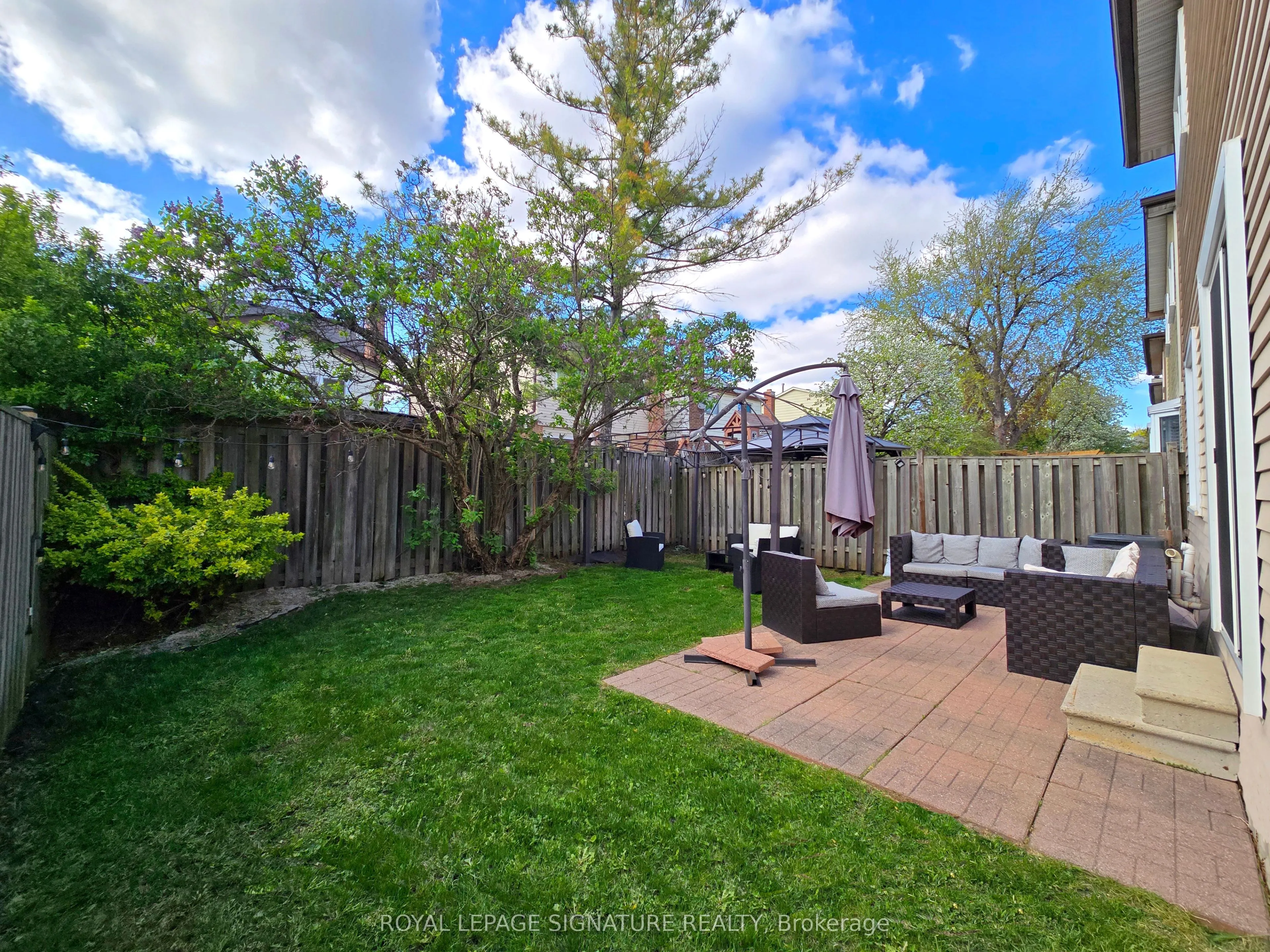 4 Greenleaf Crescent