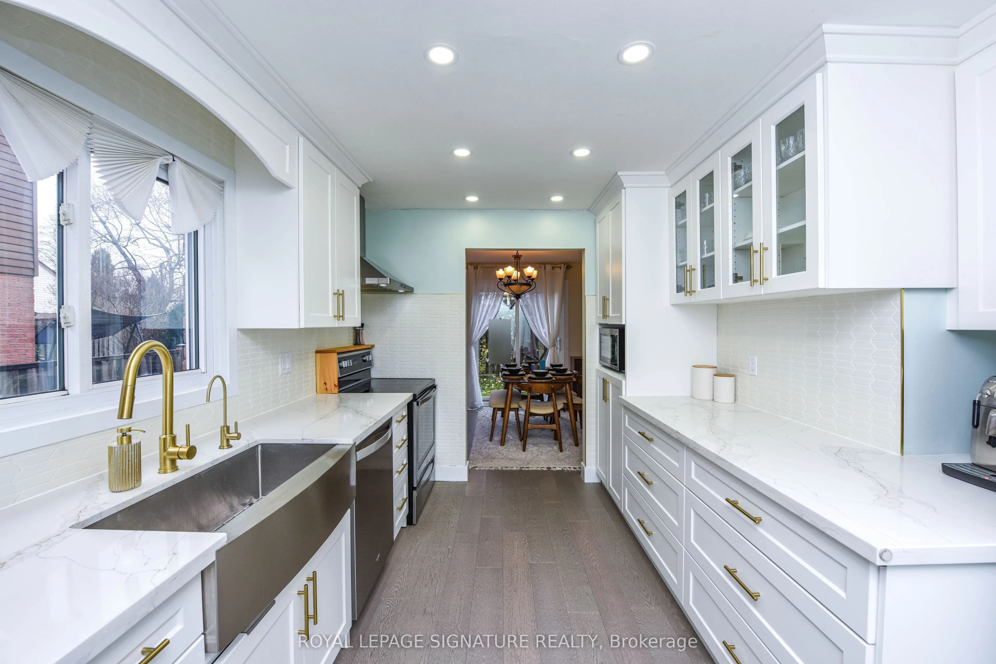 4 Greenleaf Crescent