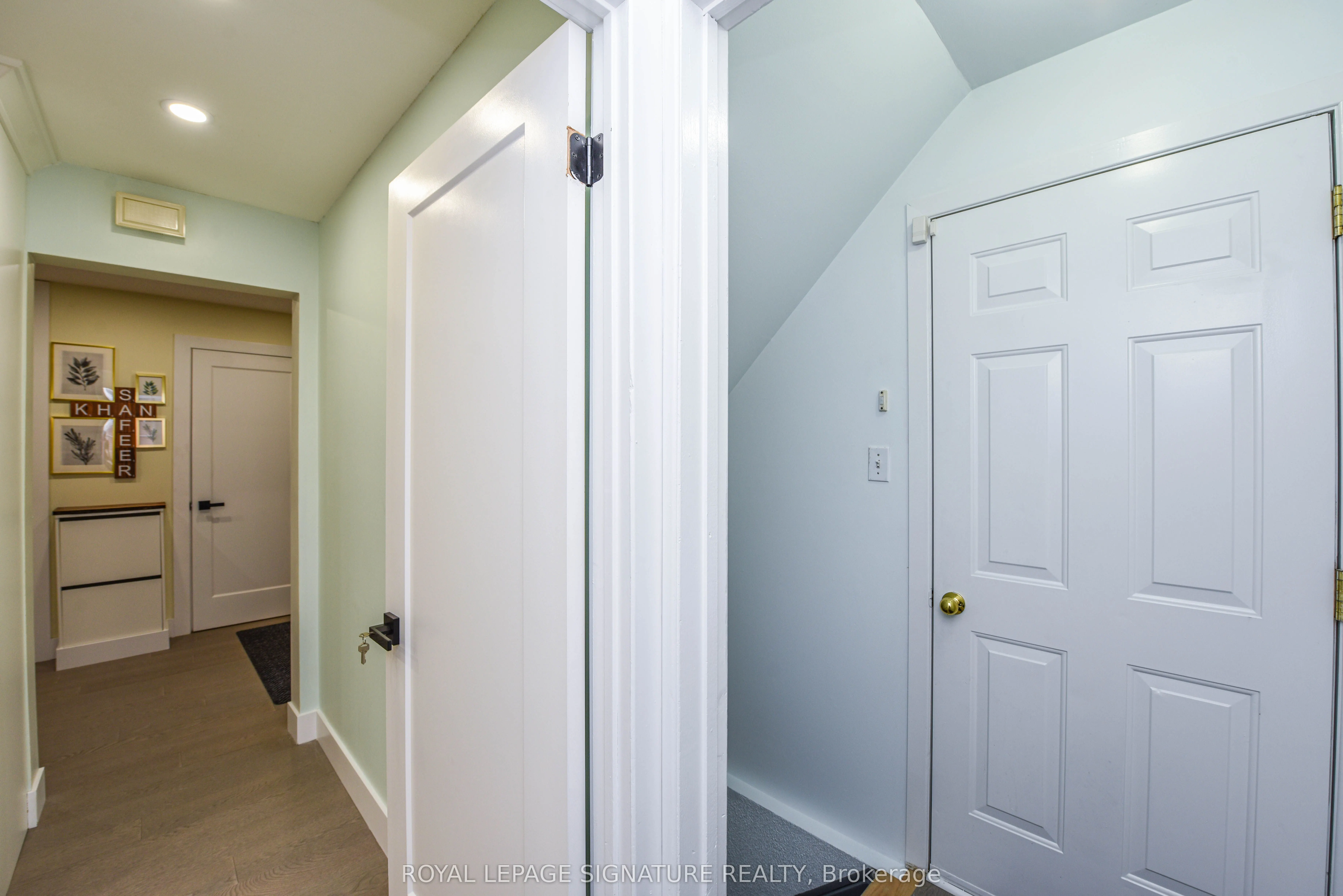 4 Greenleaf Crescent