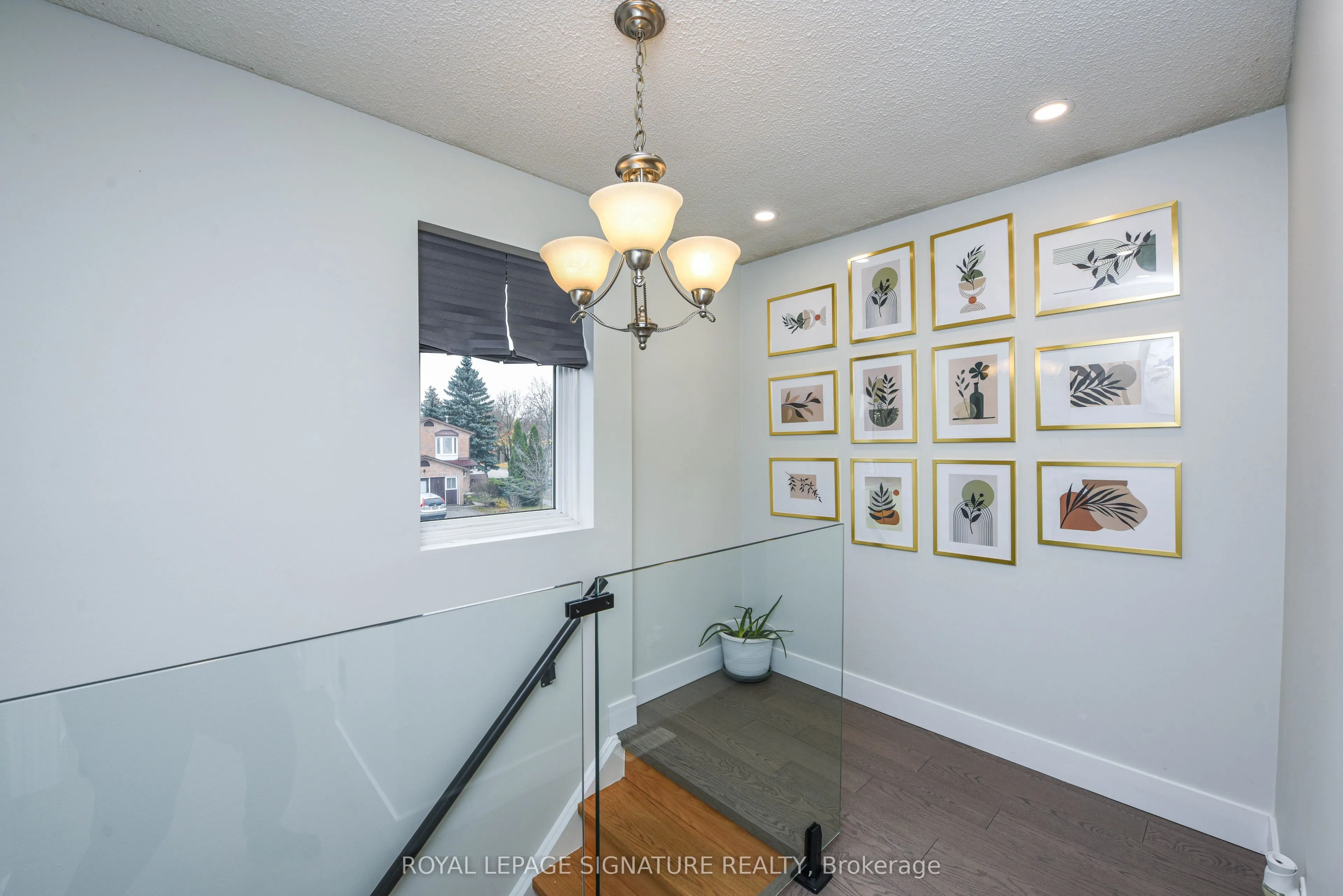 4 Greenleaf Crescent