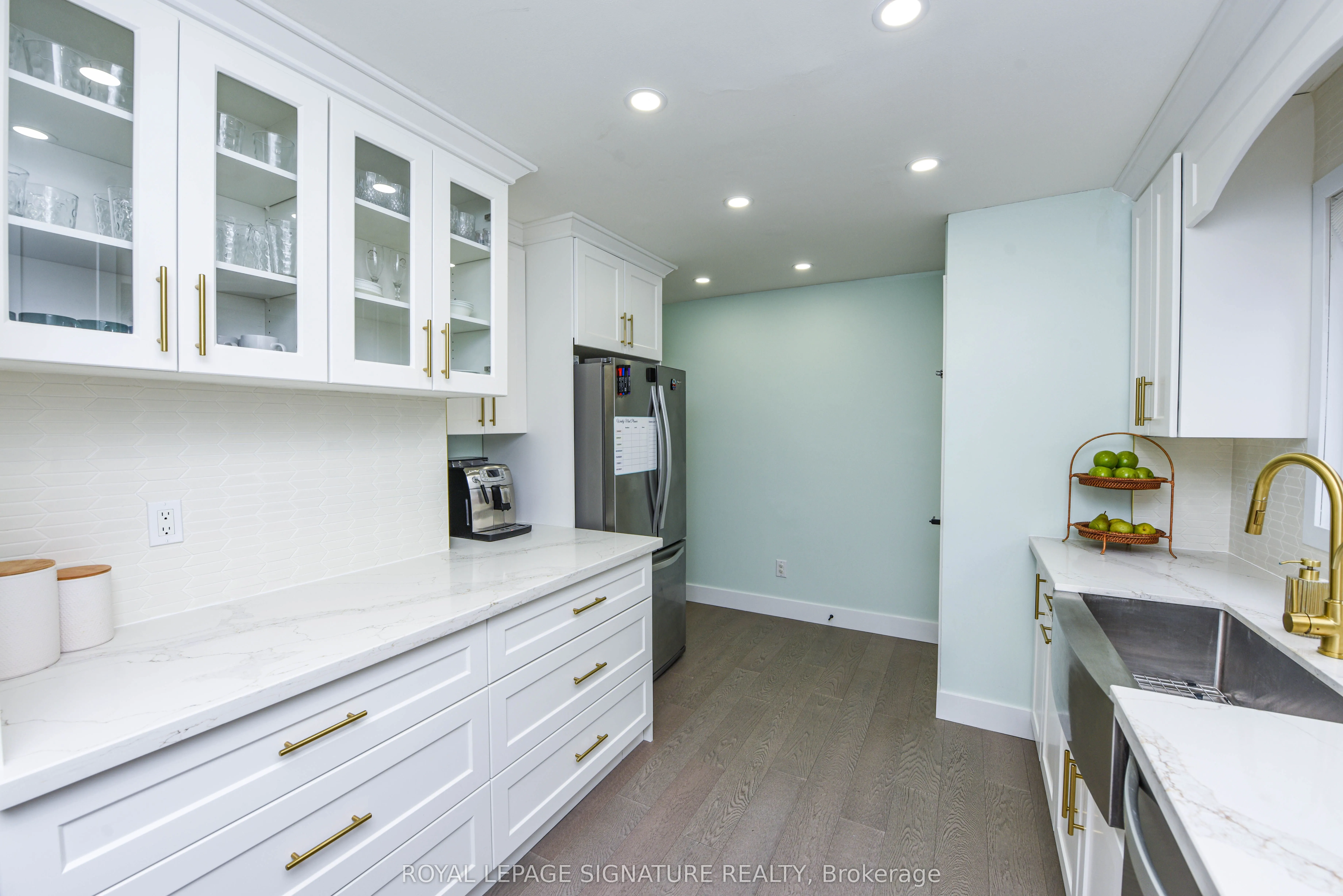 4 Greenleaf Crescent
