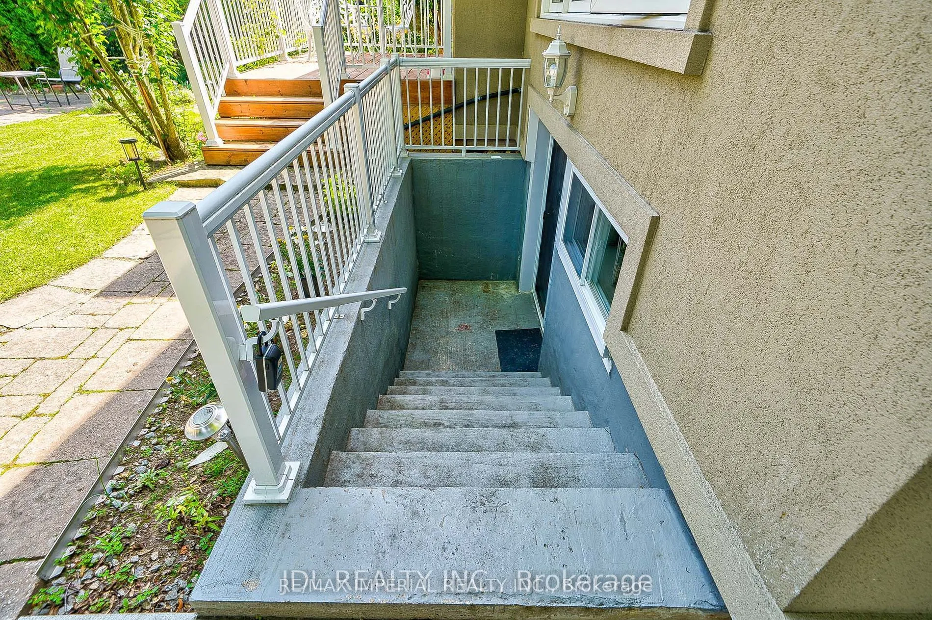 1066 Selby Avenue, #Lower
