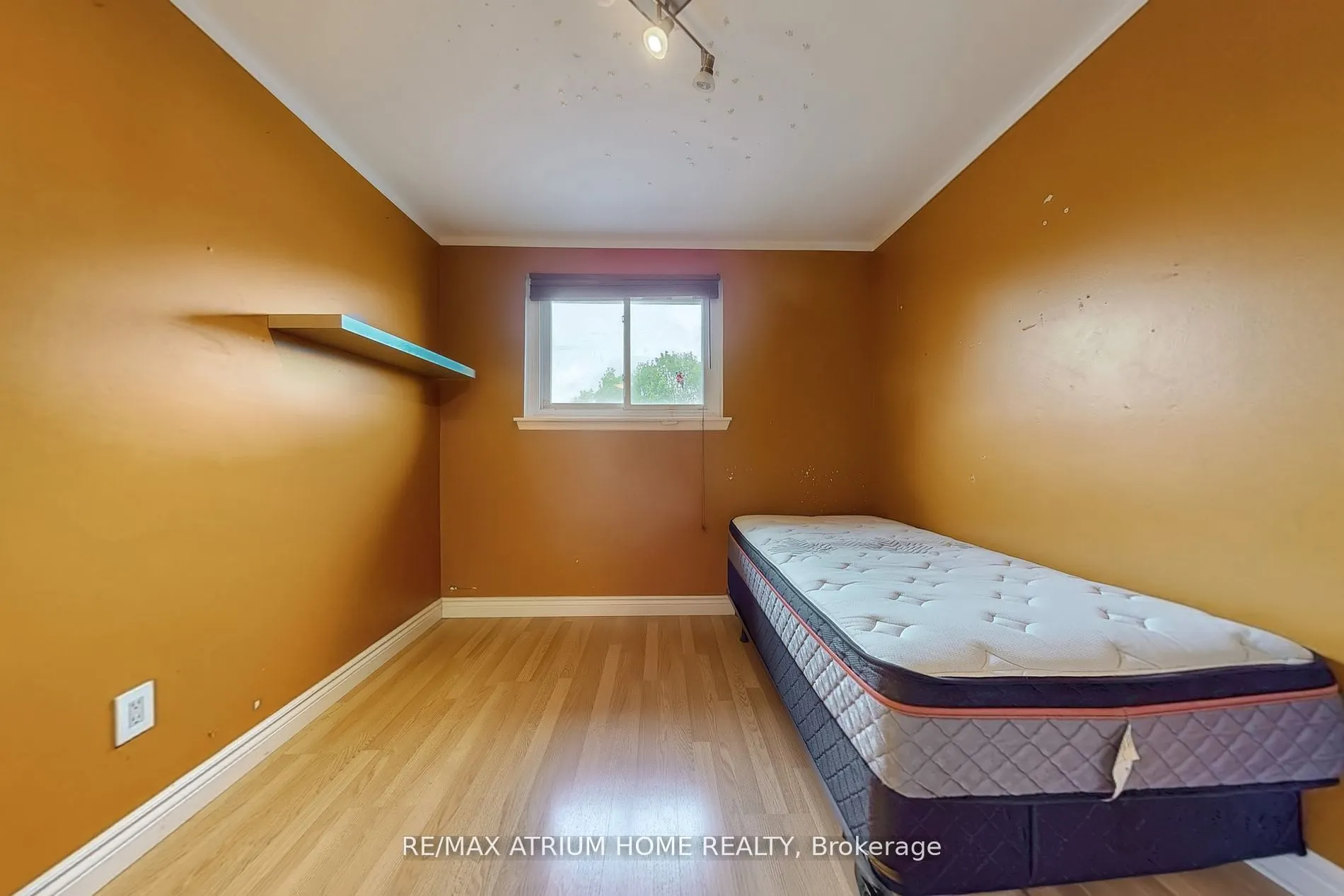 3672 Galeair Court