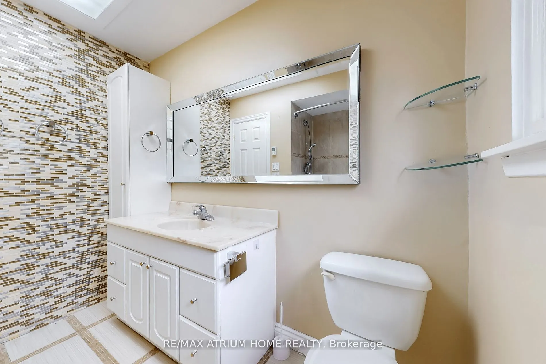 3672 Galeair Court