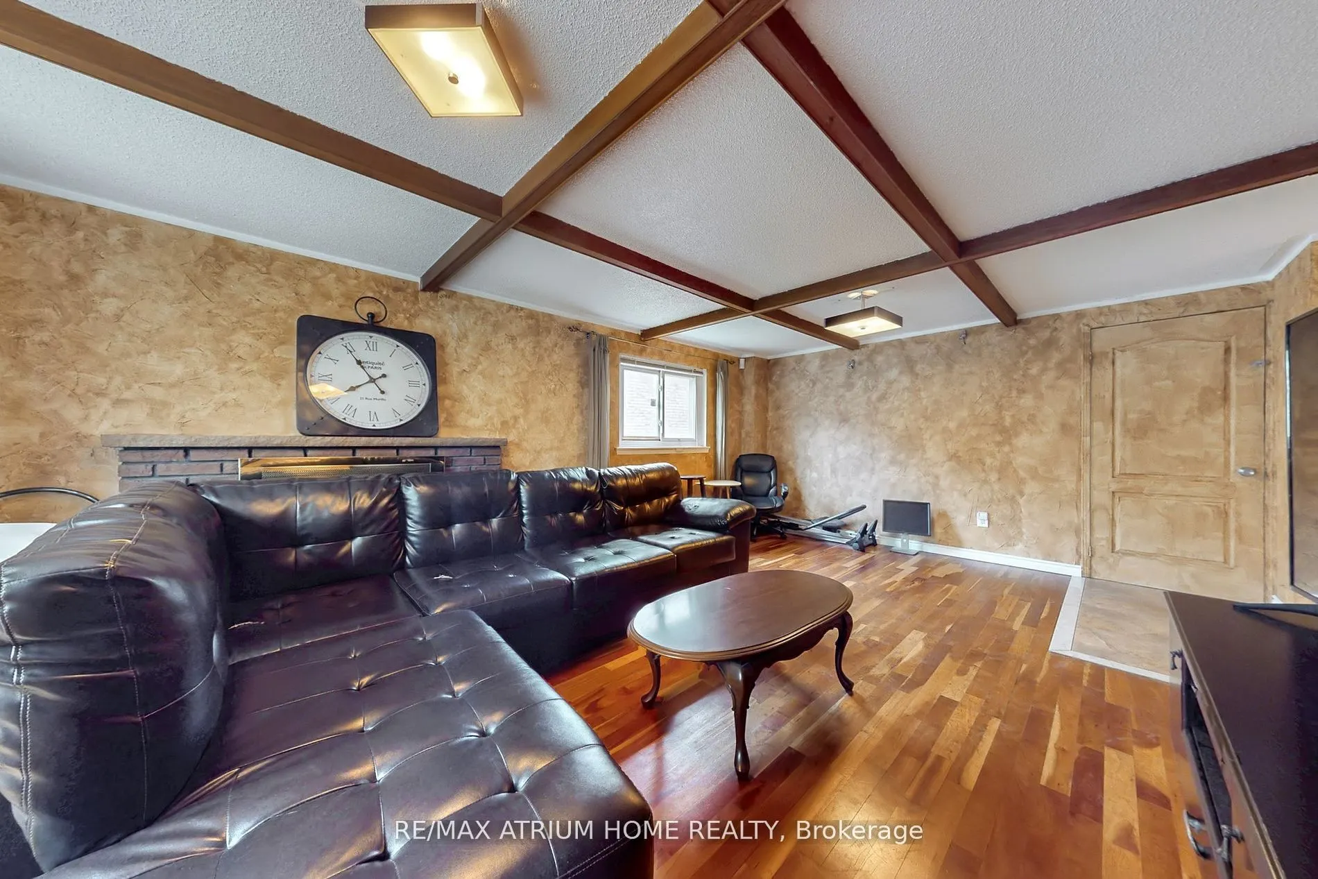 3672 Galeair Court