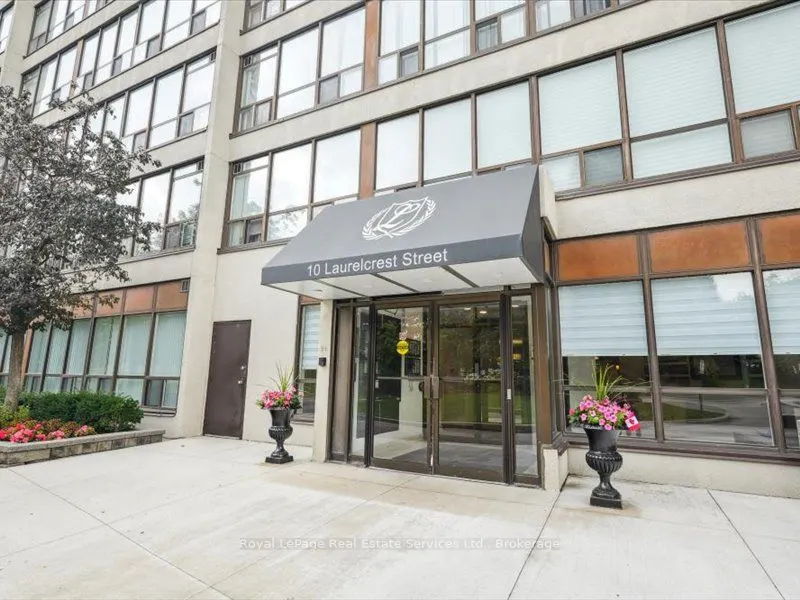 10 Laurelcrest Street, #910