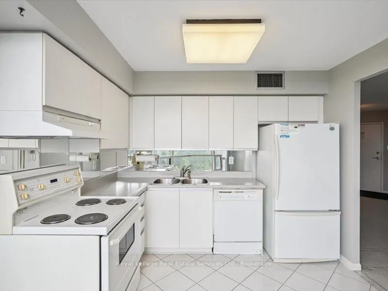10 Laurelcrest Street, #910