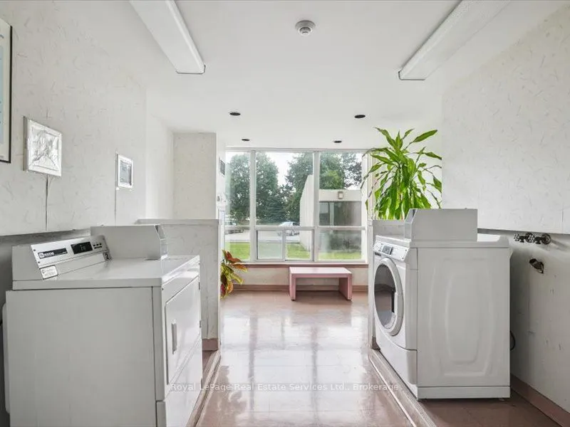 10 Laurelcrest Street, #910