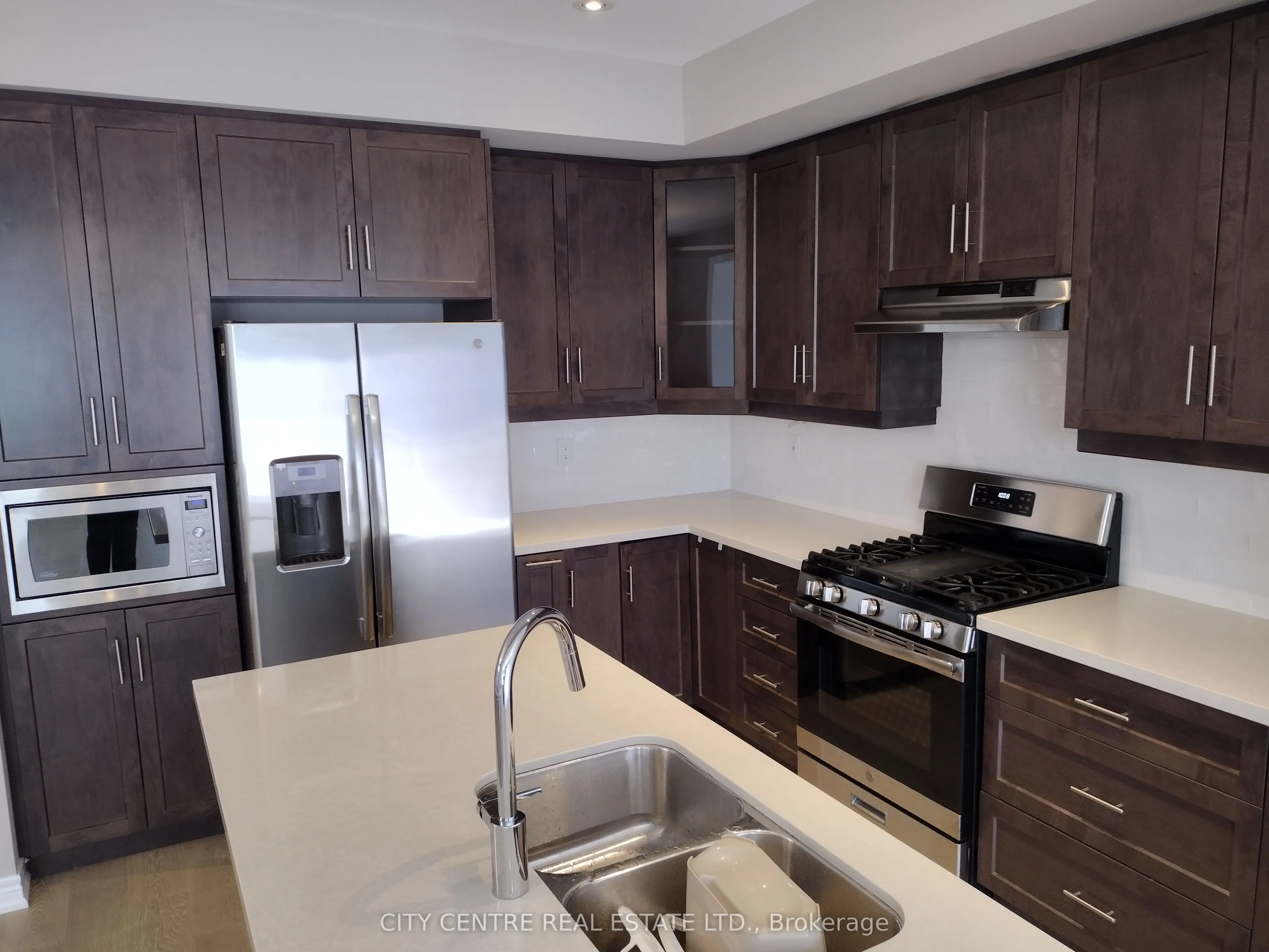 3329 Mockingbird Common Court