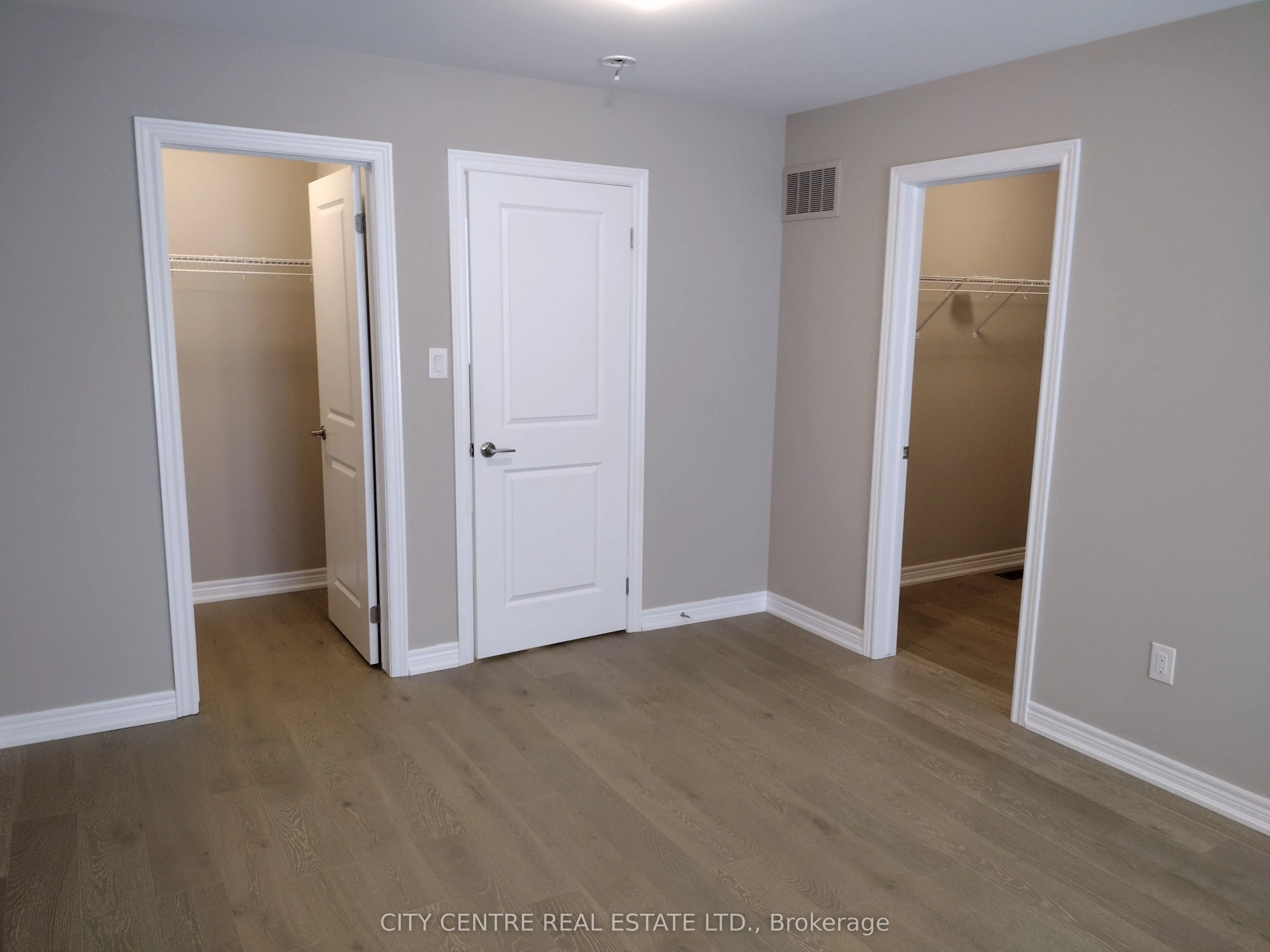 3329 Mockingbird Common Court
