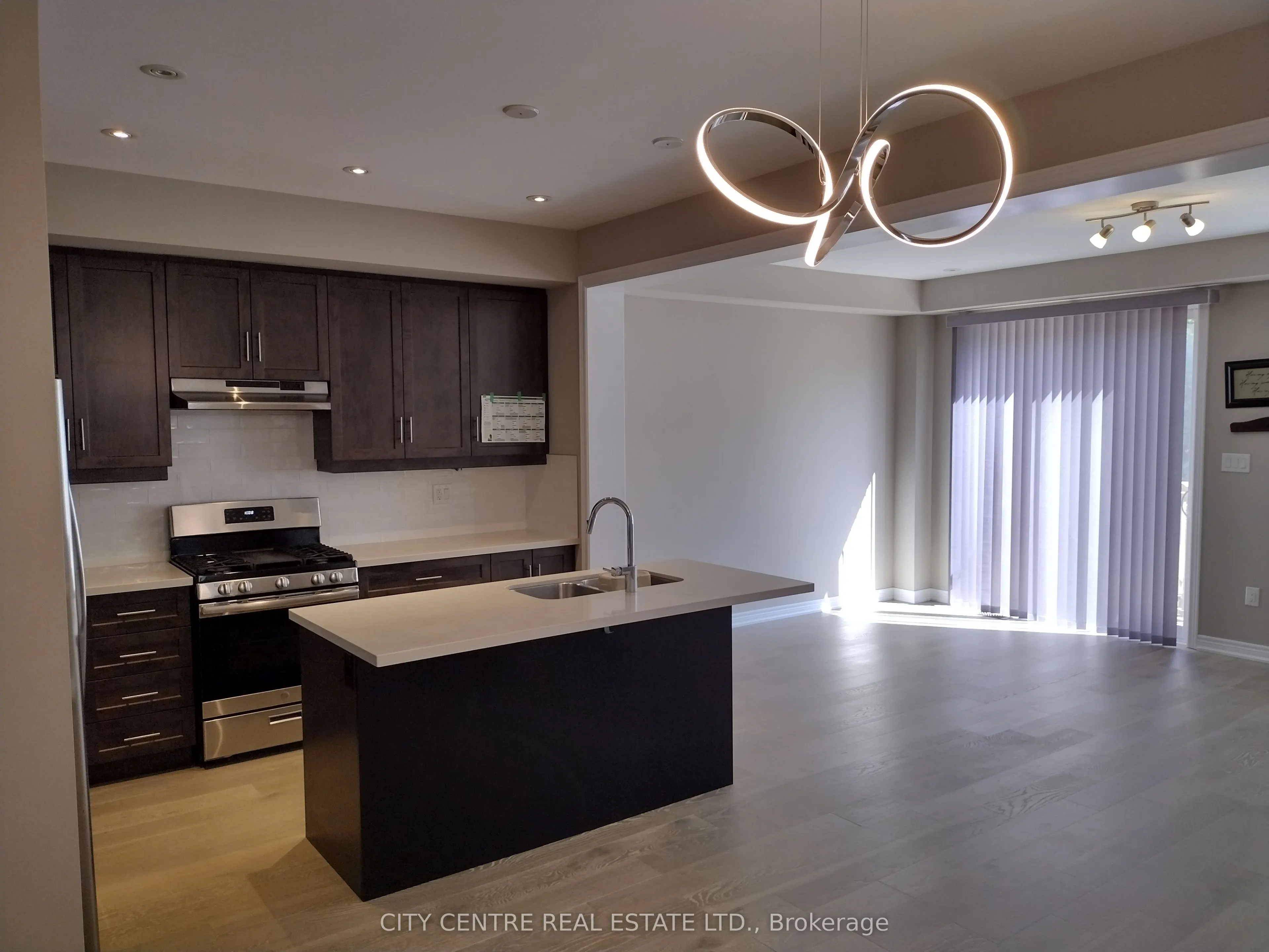 3329 Mockingbird Common Court