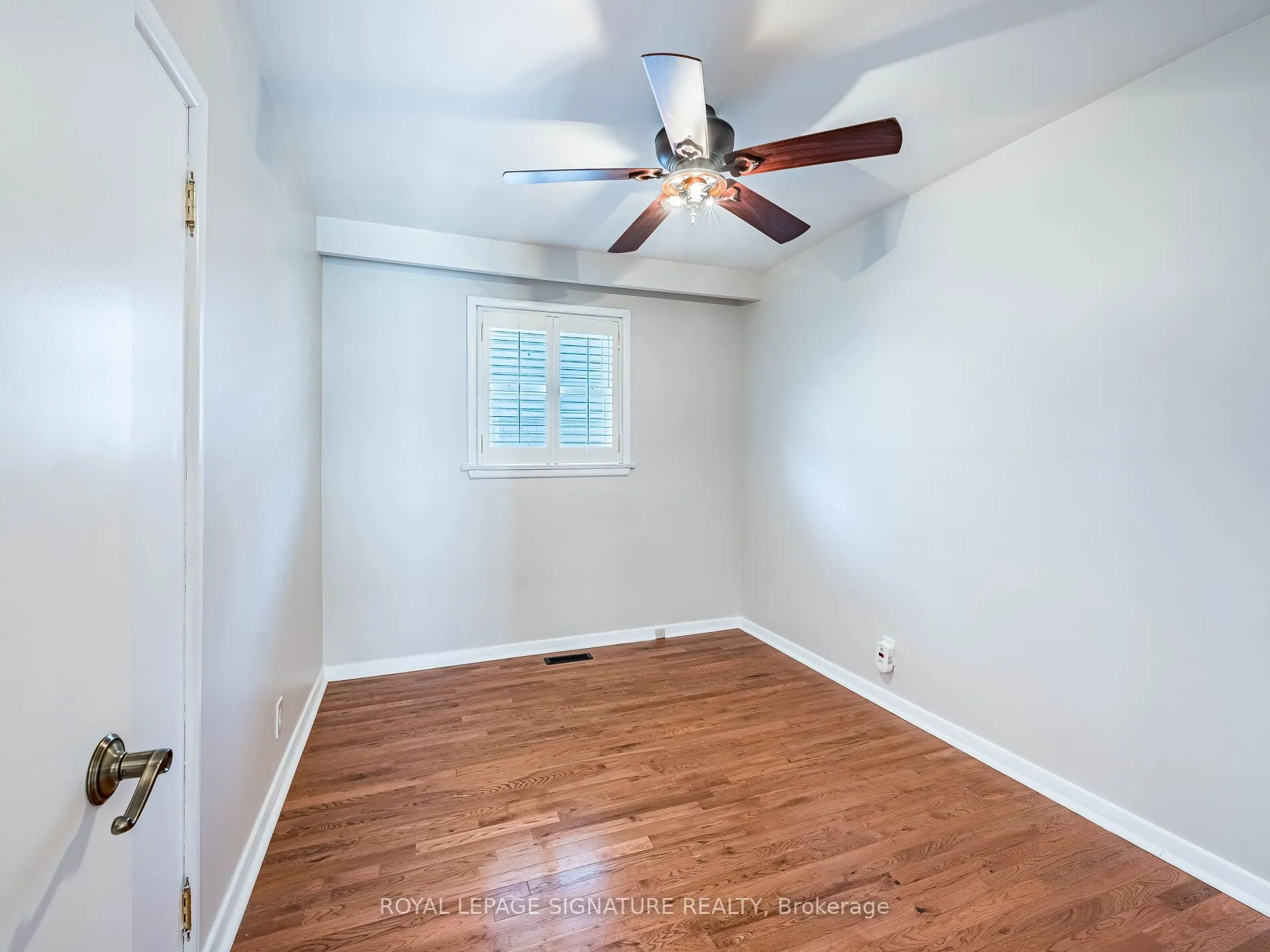 125 Decarie Circle